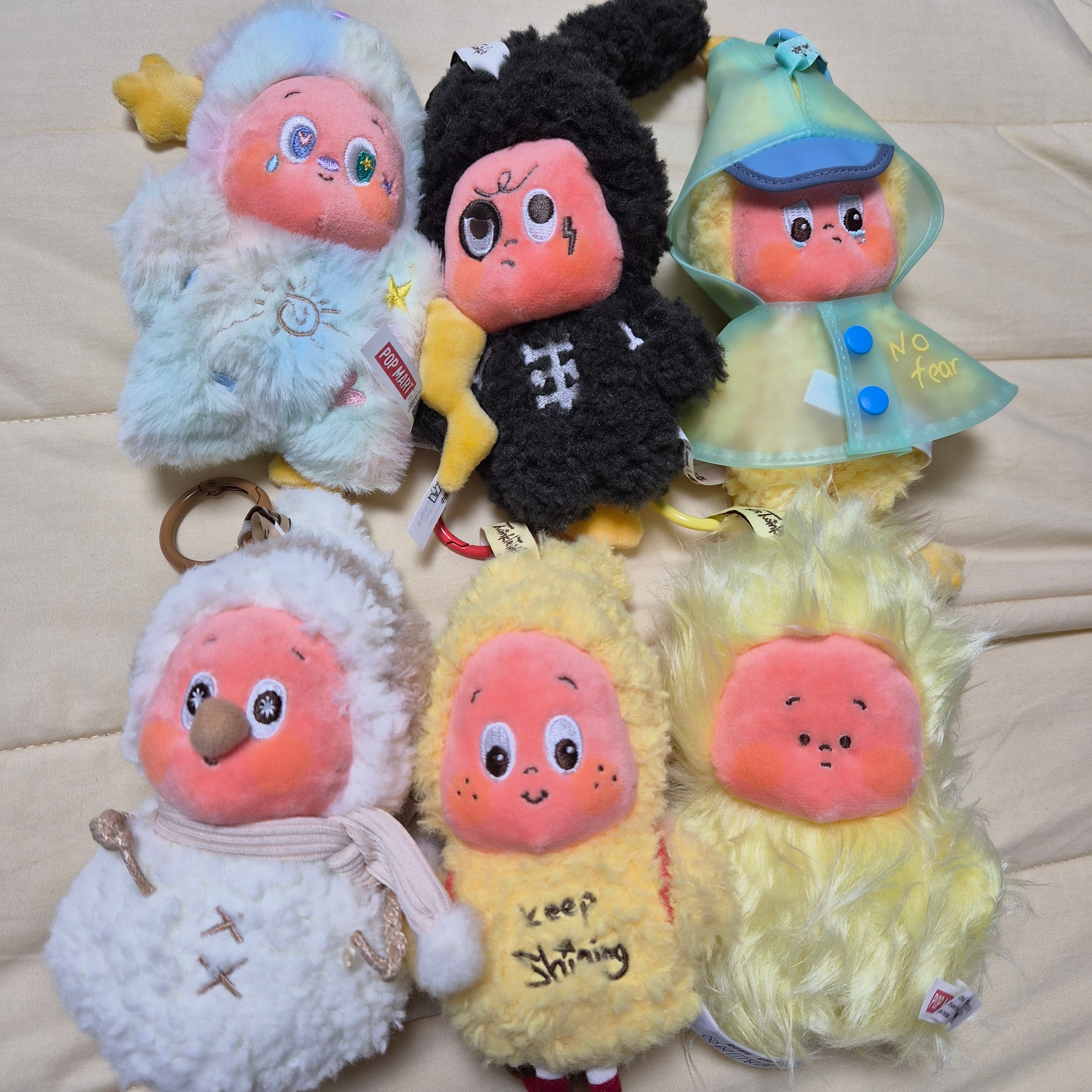 Pop Mart Twinkle Twinkle Sweet Dreams Forecast Series Plush Pendant Sealed Case (6 Blind Boxes) 착용 스타일