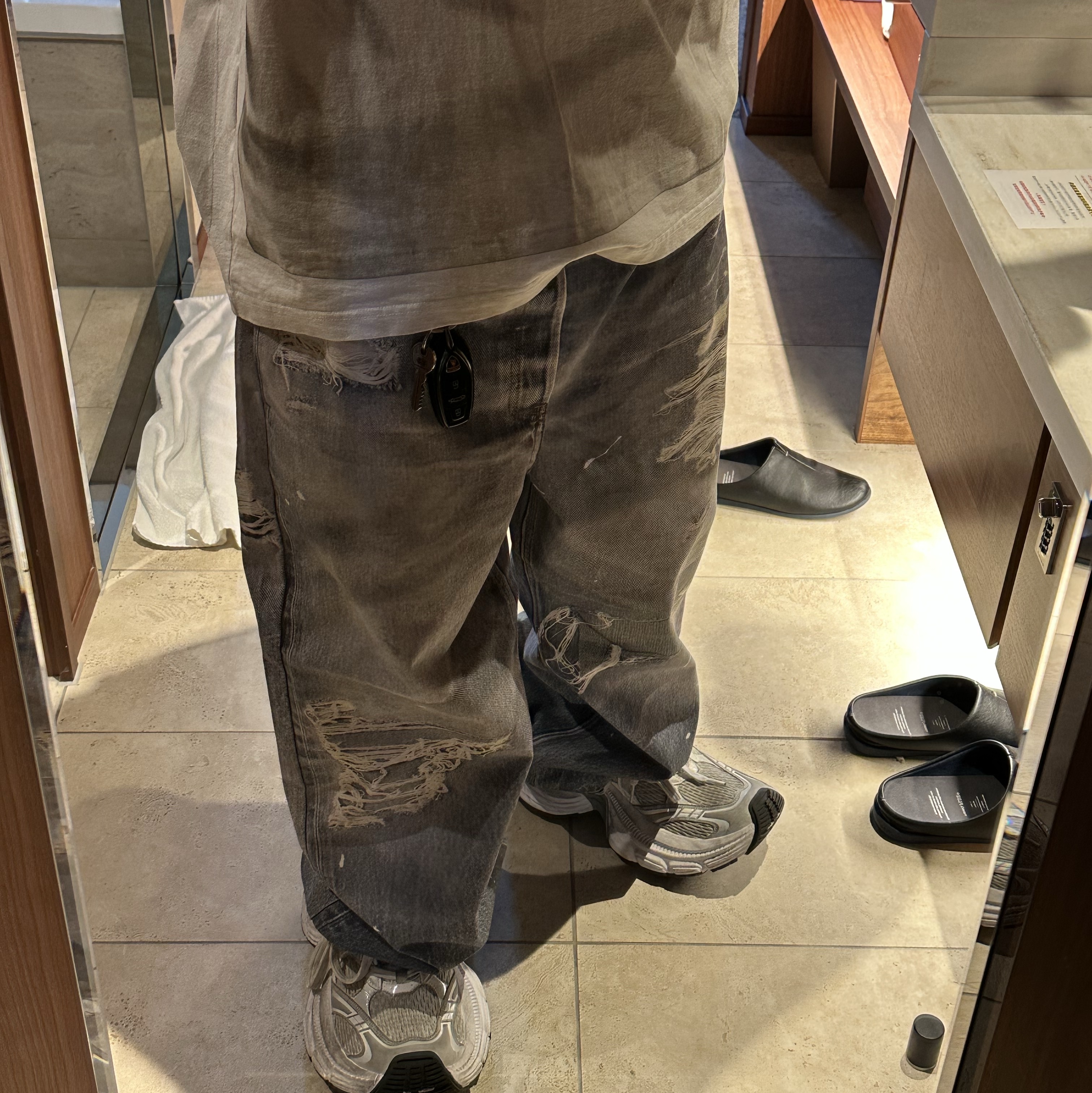 Protocol Index Trompe L'oeil Layered Pants Blue 착용 스타일 - 1