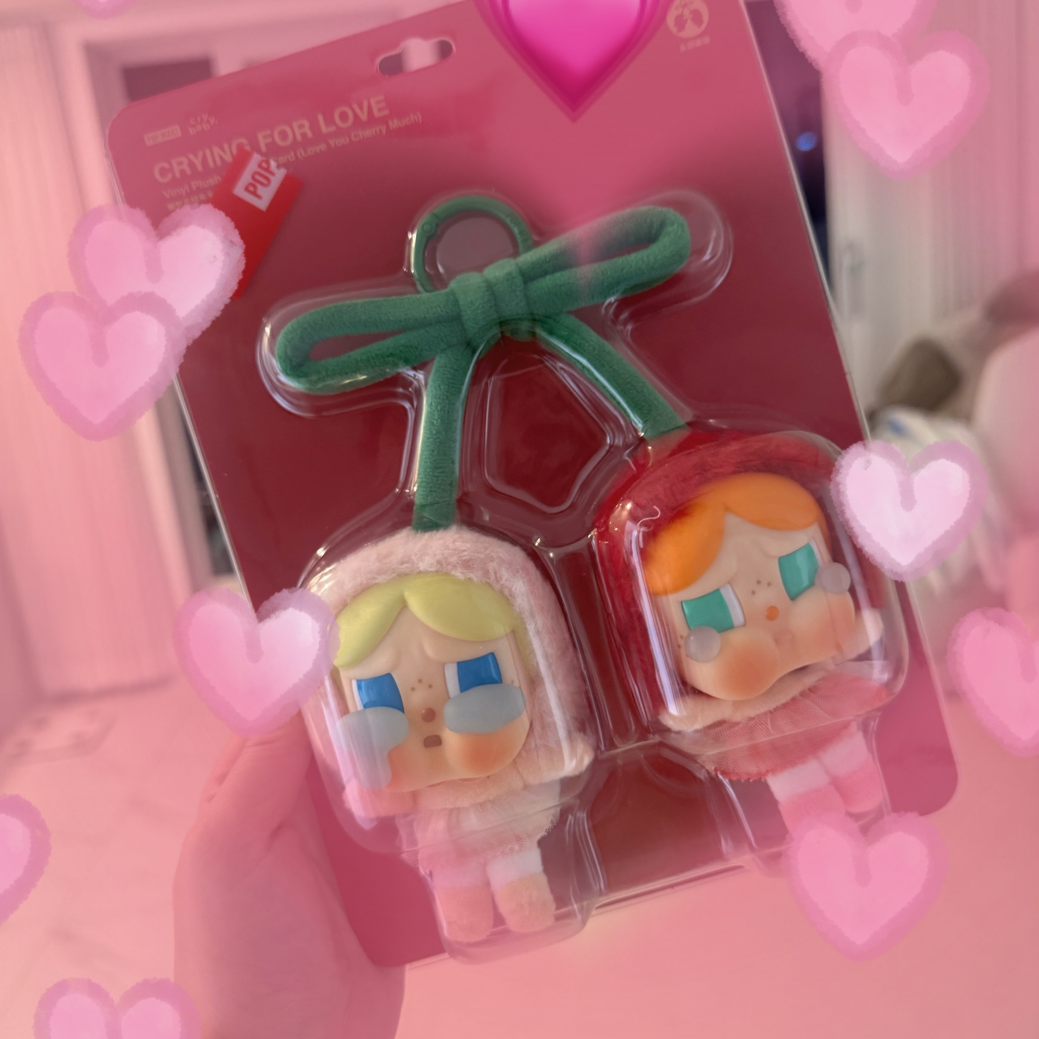 Pop Mart Crybaby Crying For Love Series Vinyl Plush 착용 스타일