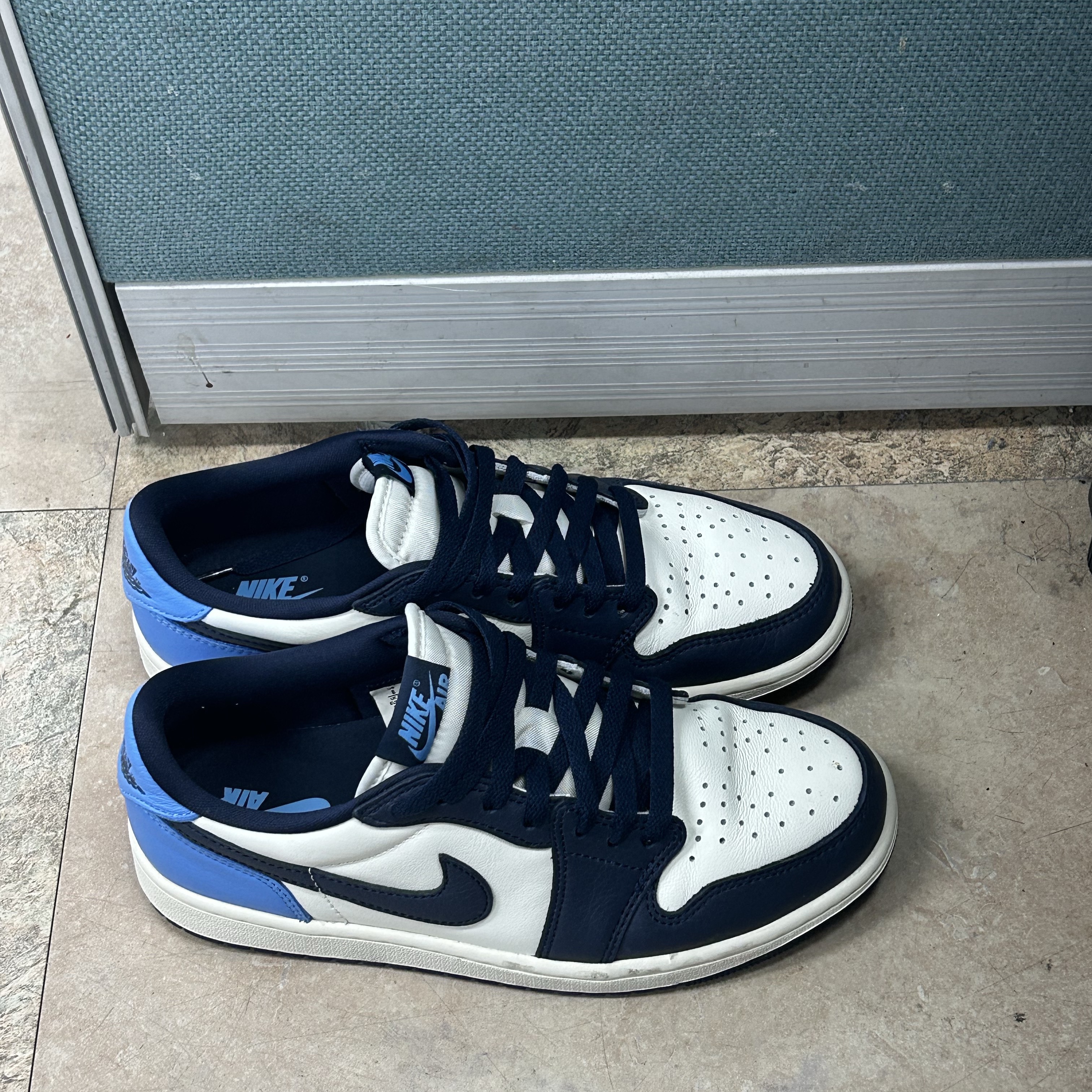 Jordan 1 Low Obsidian 착용 스타일