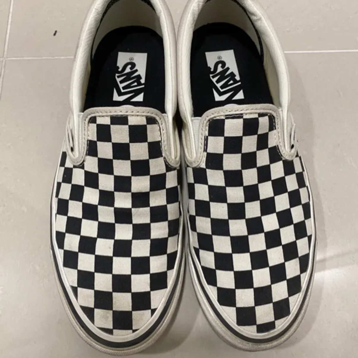 Vans Slip-On ComfyCush Checkerboard 착용 스타일