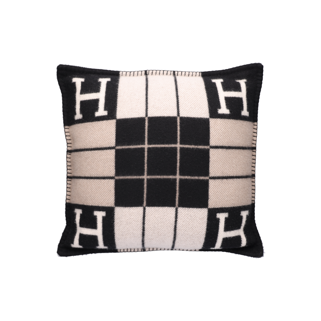 ITCHCD4MSV29 Hermes Avalon III Cushion PM in Ecru Noir