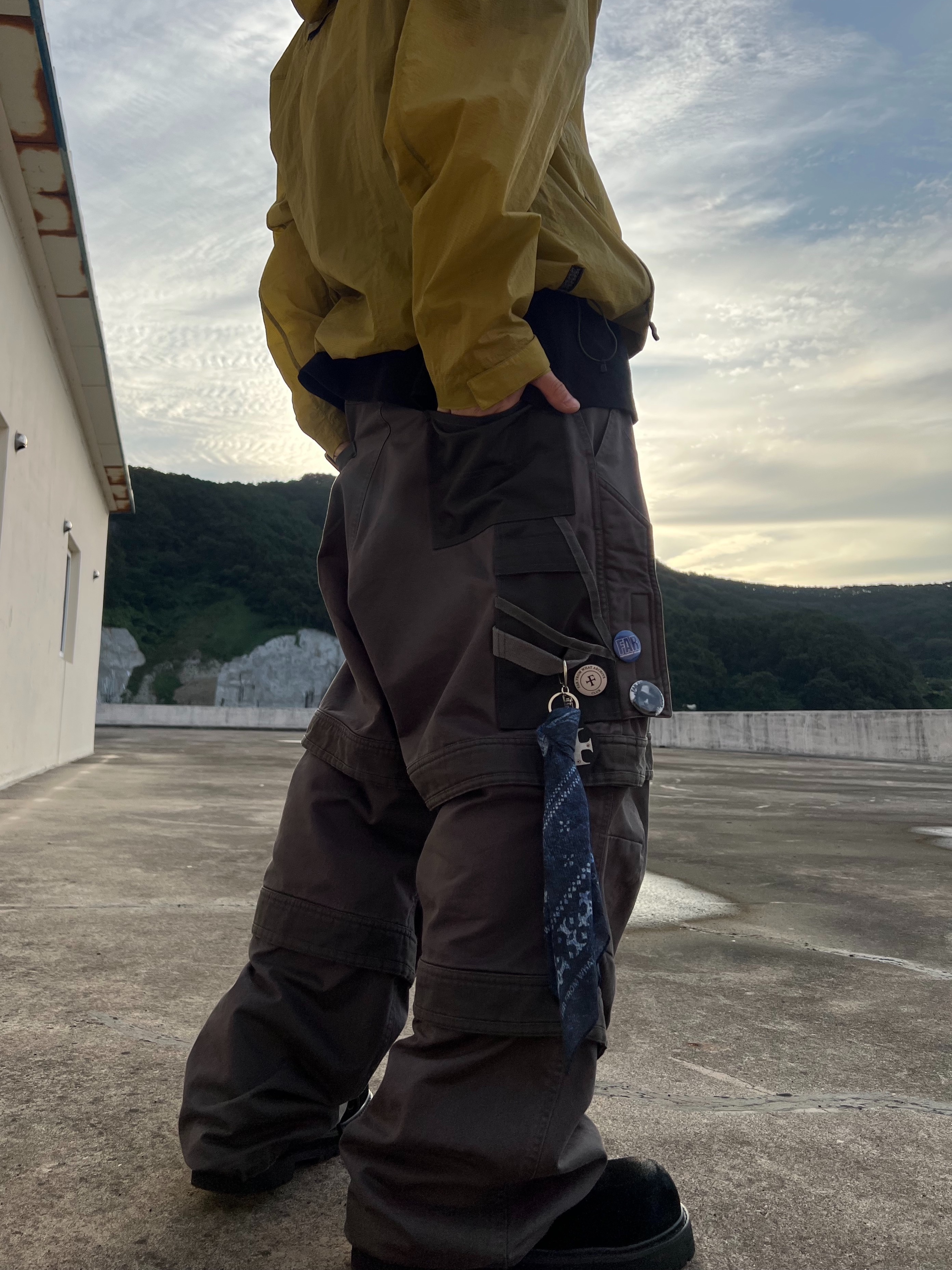 [더블적립]farfromwhat far layered work pants_charcoal, Undermycar Gashutein 6 Six People Graphic T-Shirt Bristol Black - 24SS 착용 스타일 - 7