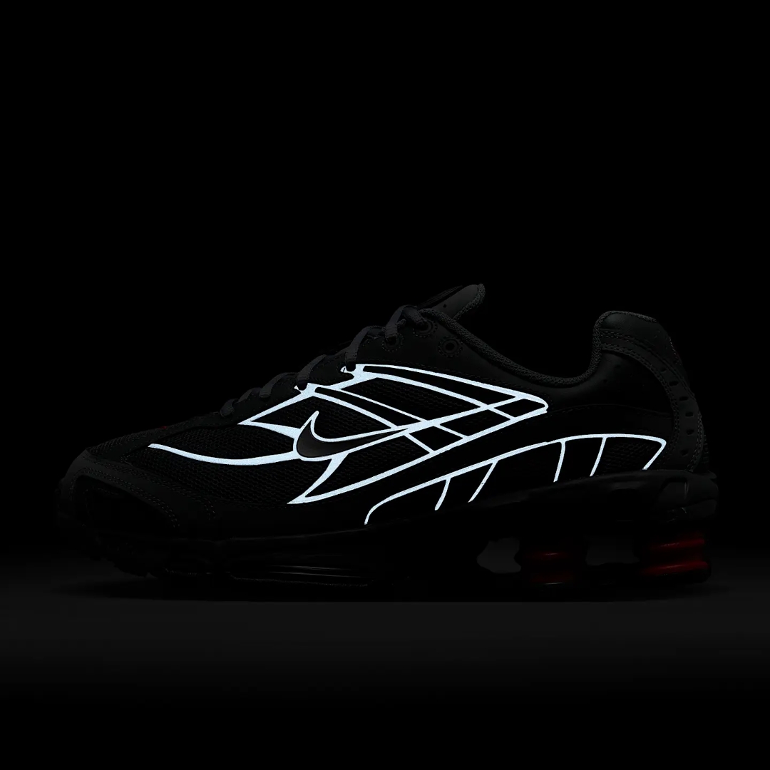 Nike Shox Ride 2 Light Graphite Anthracite, Nike x Supreme Shox Ride 2 SP White 착용 스타일 - 6