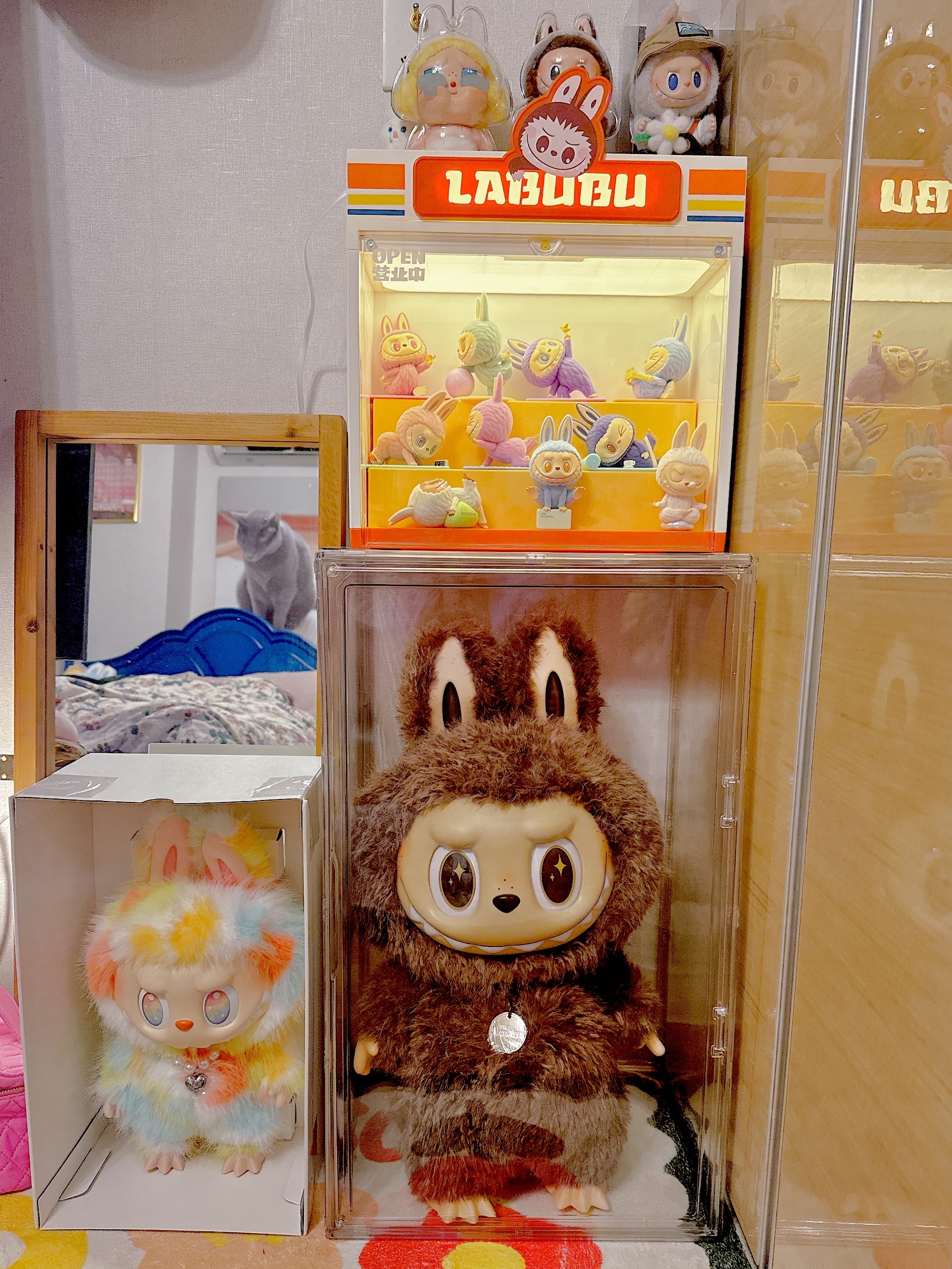 Pop Mart Labubu The Monsters Wacky Mart Series Display Container, Pop Mart Labubu The Monsters Big Into Energy Series-Rock The Universe Vinyl Plush Doll 착용 스타일 - 2