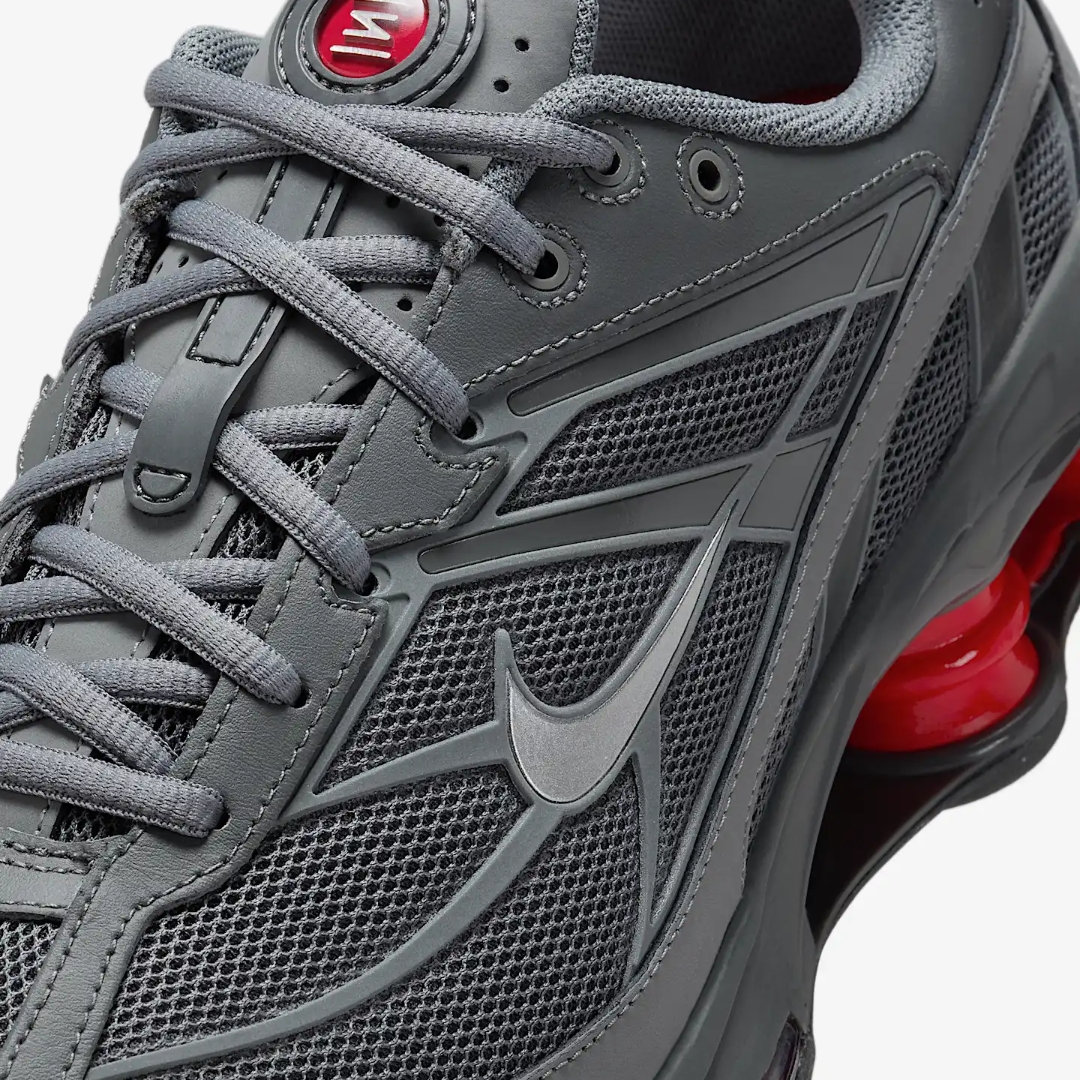 Nike Shox Ride 2 Light Graphite Anthracite, Nike x Supreme Shox Ride 2 SP White 착용 스타일 - 4