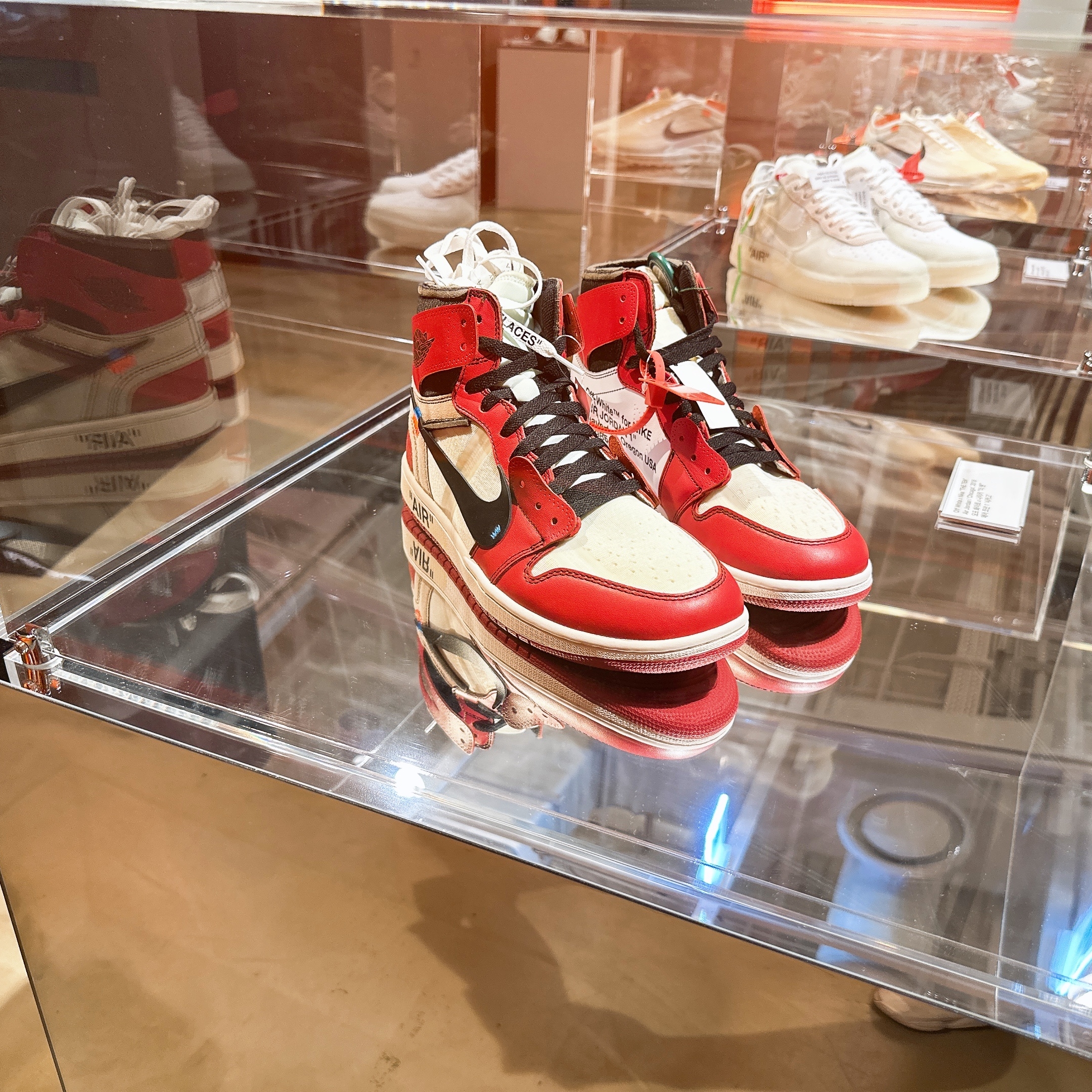 Jordan 1 x Off-White Retro High Chicago The Ten 착용 스타일
