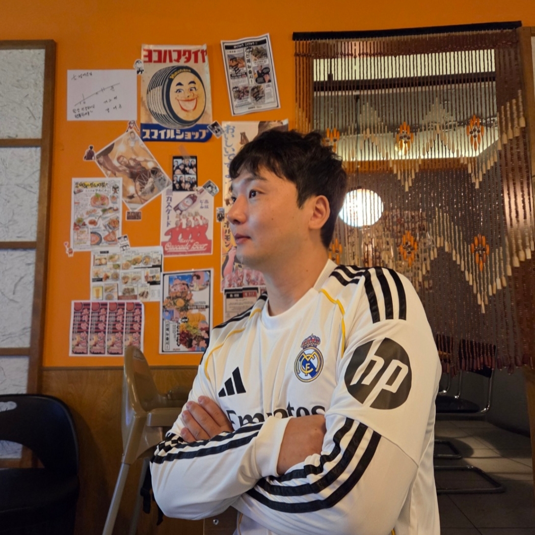 Adidas Real Madrid 2024/25 Home Long Sleeve Jersey White - KR Sizing (Non Marking Ver.) 착용 스타일