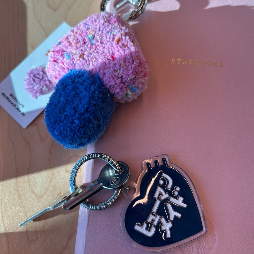 Human Made Keiko Sootome Heart Keyring Navy 착용 스타일 - 1