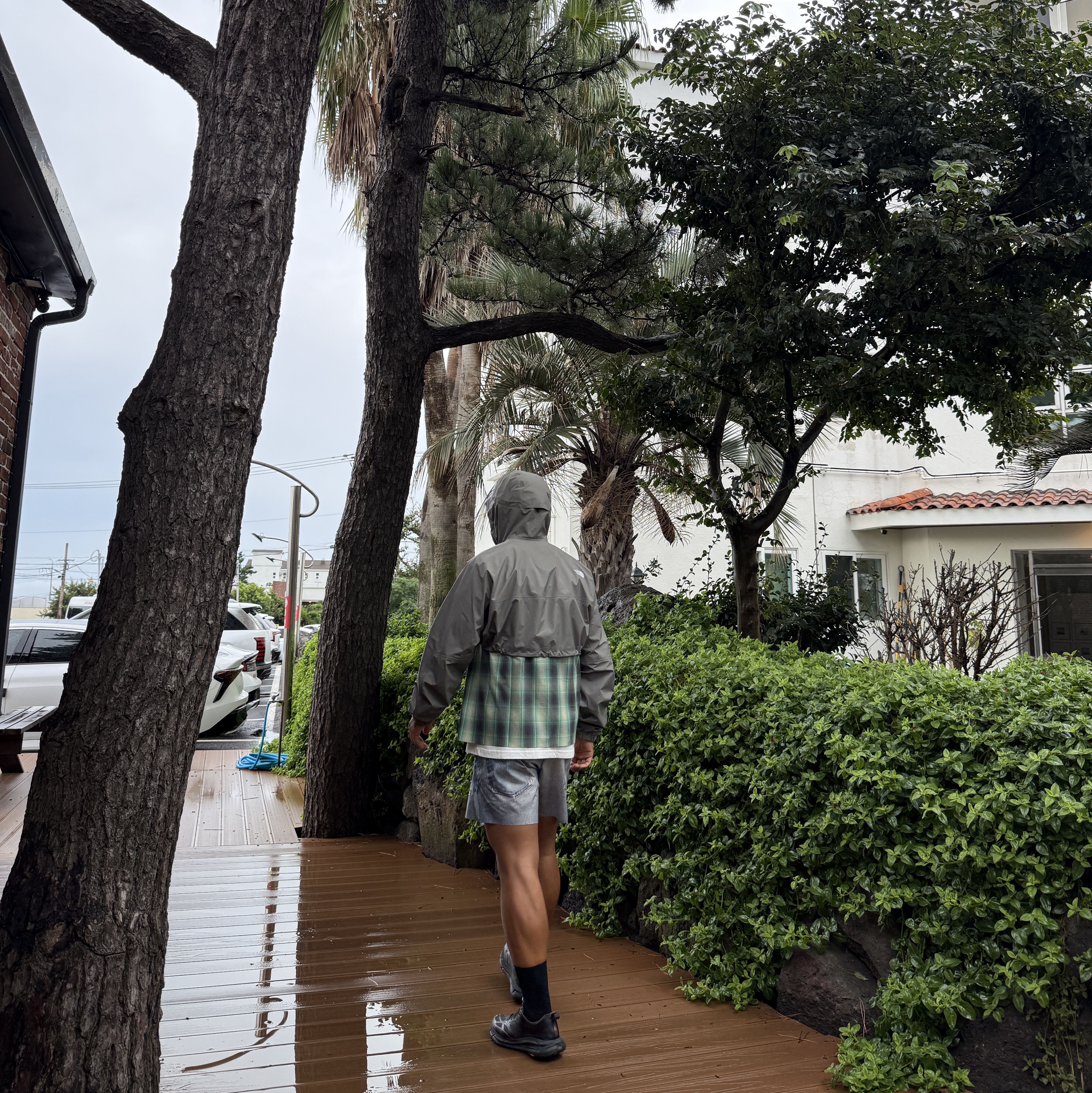 Satisfy PeaceShell River Shirt Check Green, Satisfy Peaceshell 5 Inch Unlined Shorts Digital Denim 착용 스타일 - 2