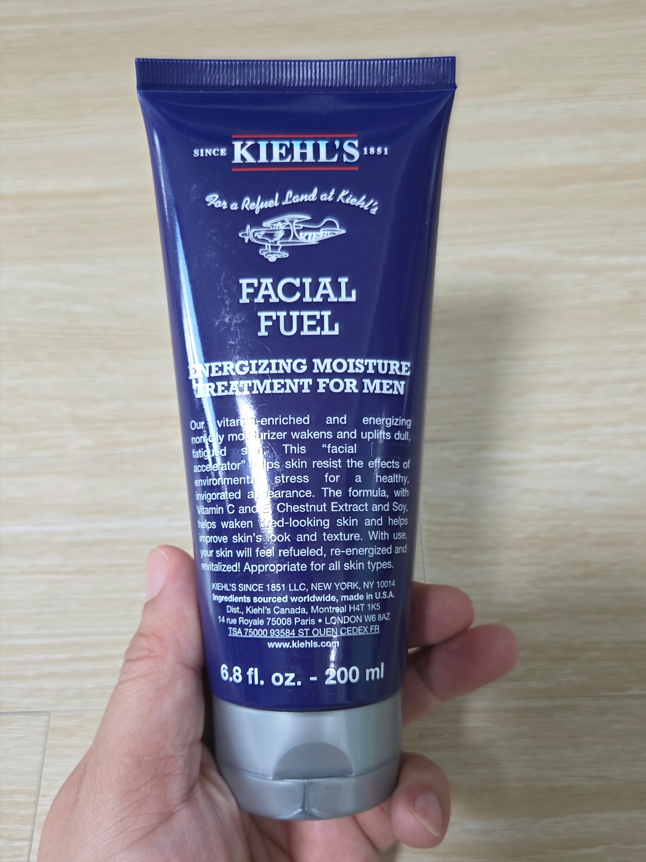 Kiehl's Facial Fuel Invigorating Moisture Treatment 200ml 착용 스타일