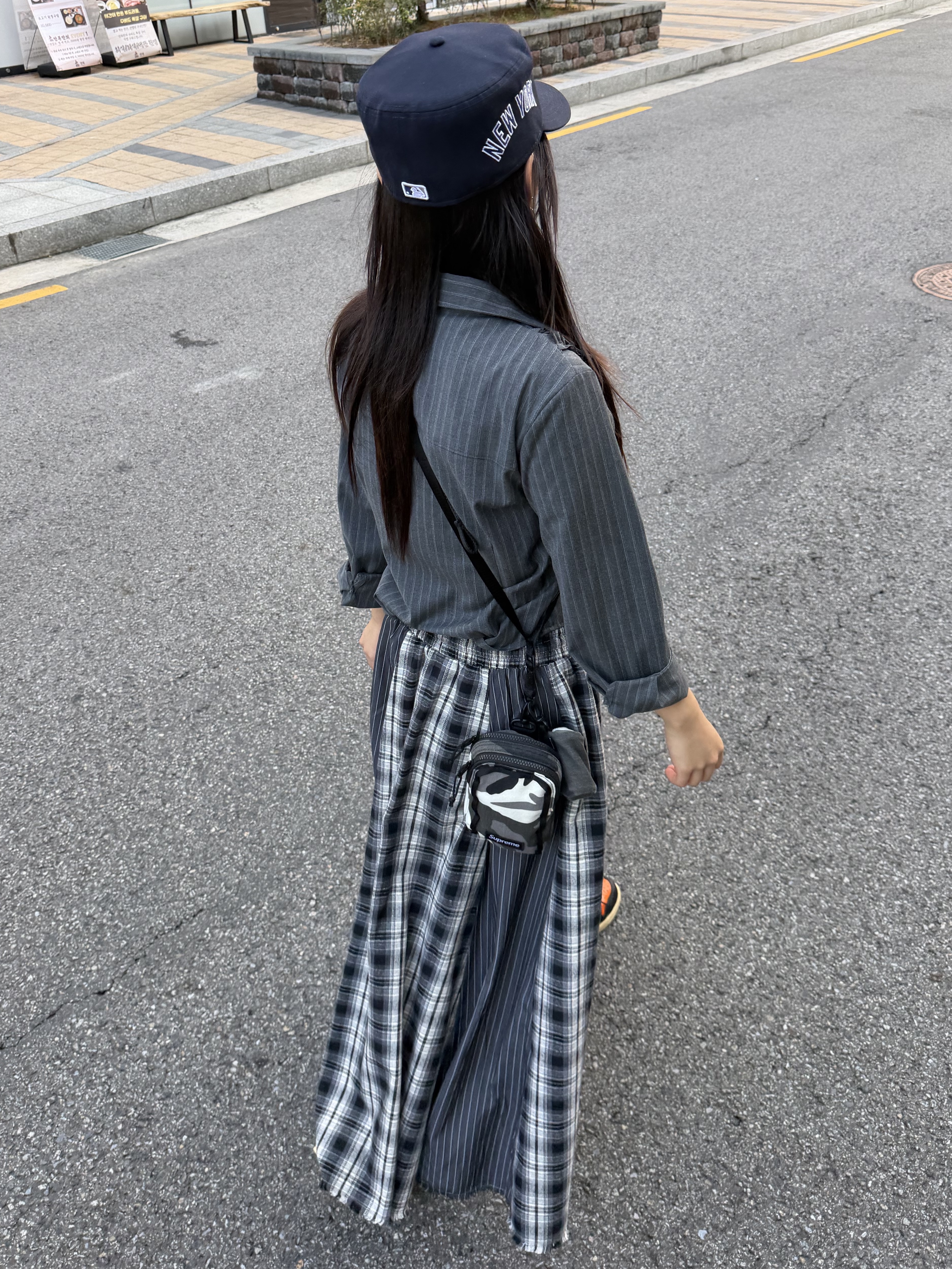 New Era MLB New York Yankees Pillbox Series Ball Cap Navy, Supreme Camera Bag + Mini Pouch Snow Camo - 25SS 착용 스타일 - 3