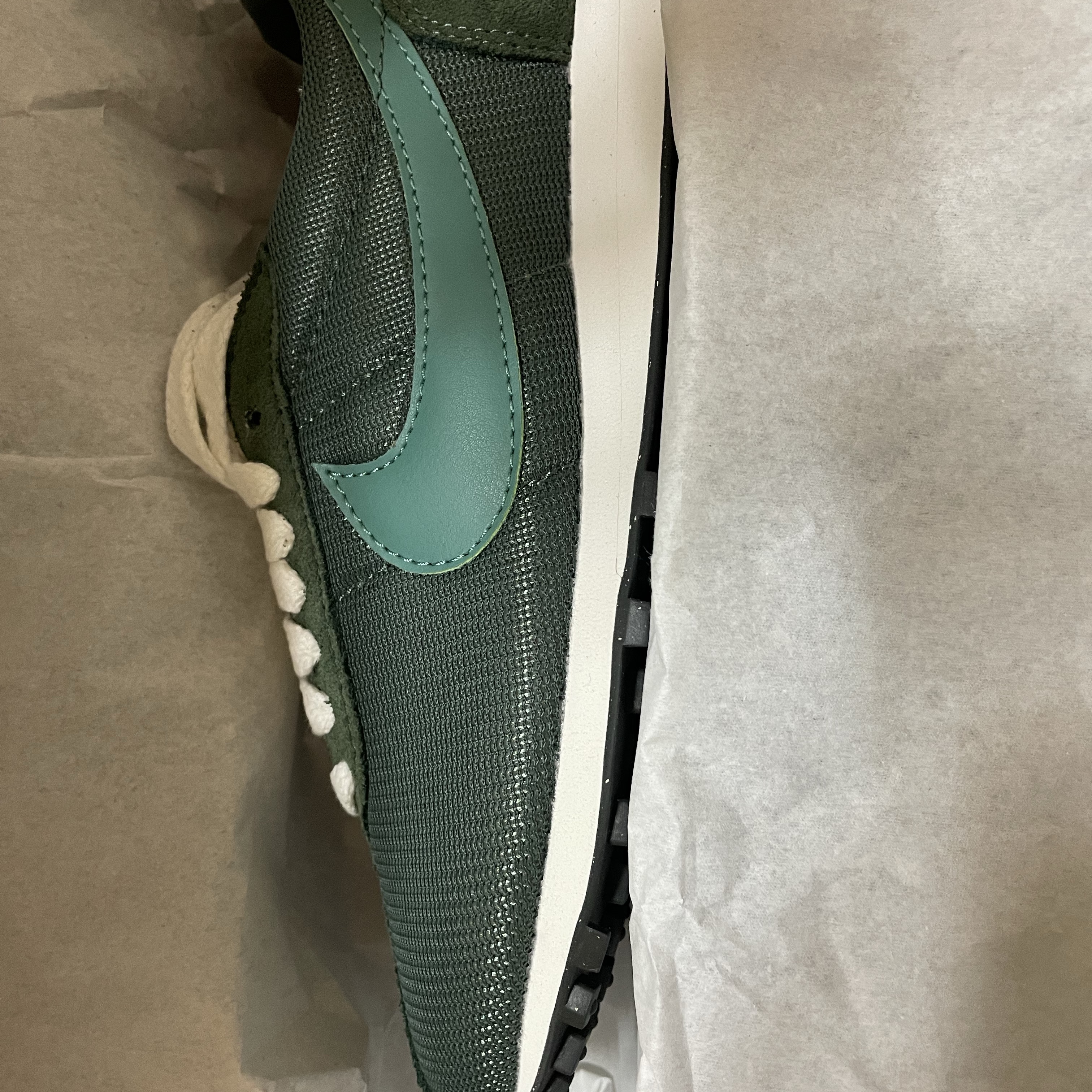 Nike LD-1000 SP Vintage Green and Bicoastal 착용 스타일
