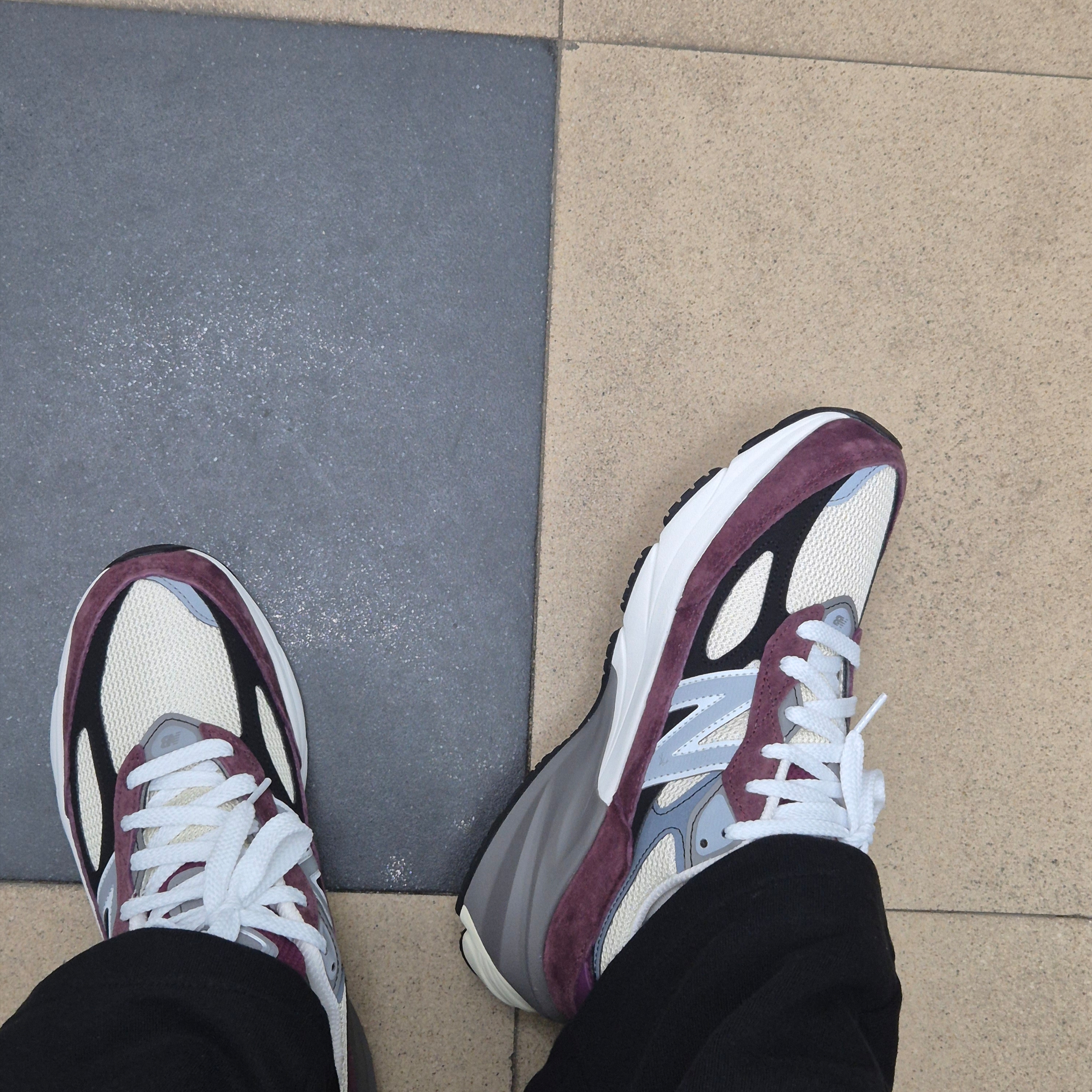 New Balance 990v6 Made in USA Dark Ember Afterglow 착용 스타일