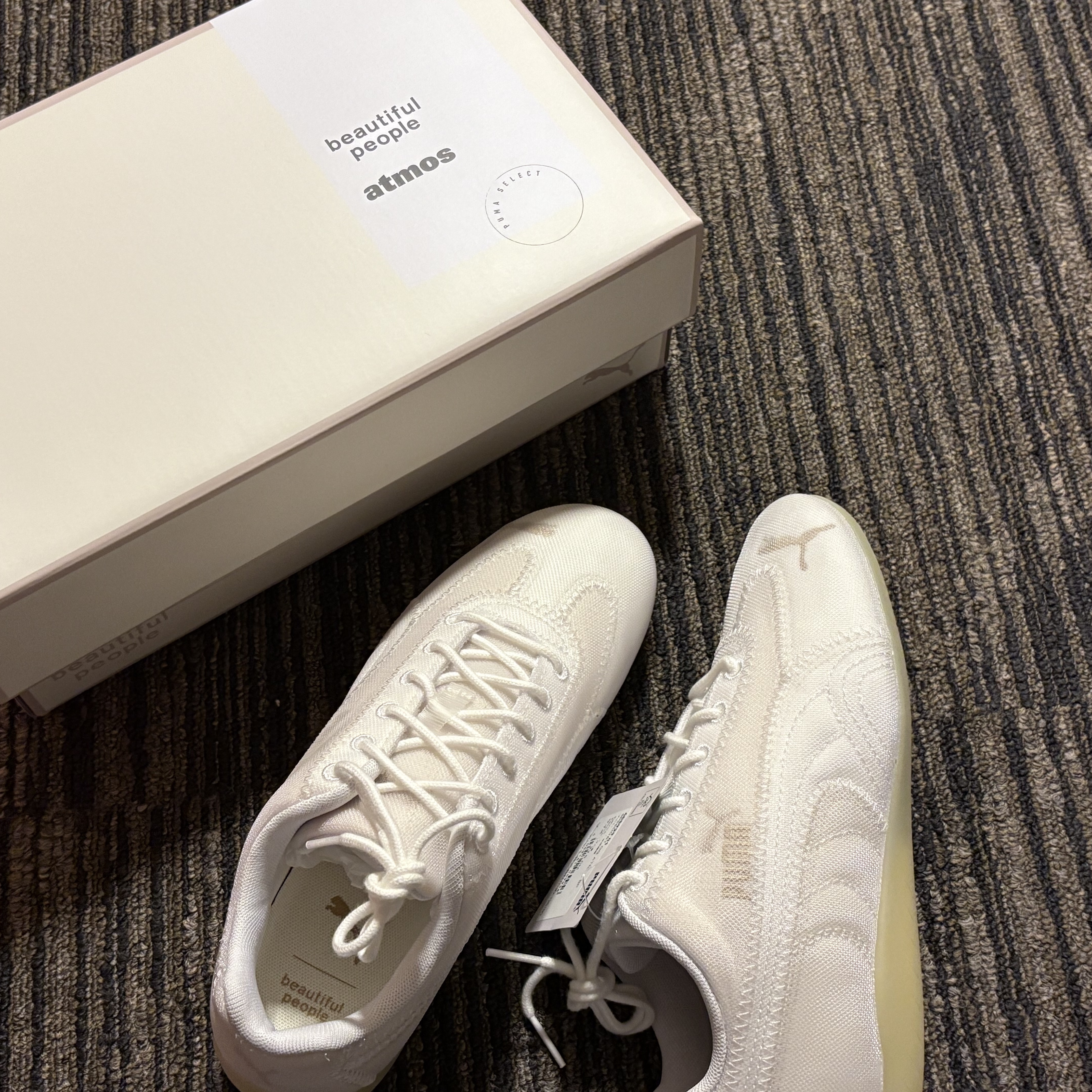 Beautiful People x Puma Speedcat x Atmos Women Nothing To Hide Off White - 25FW 착용 스타일