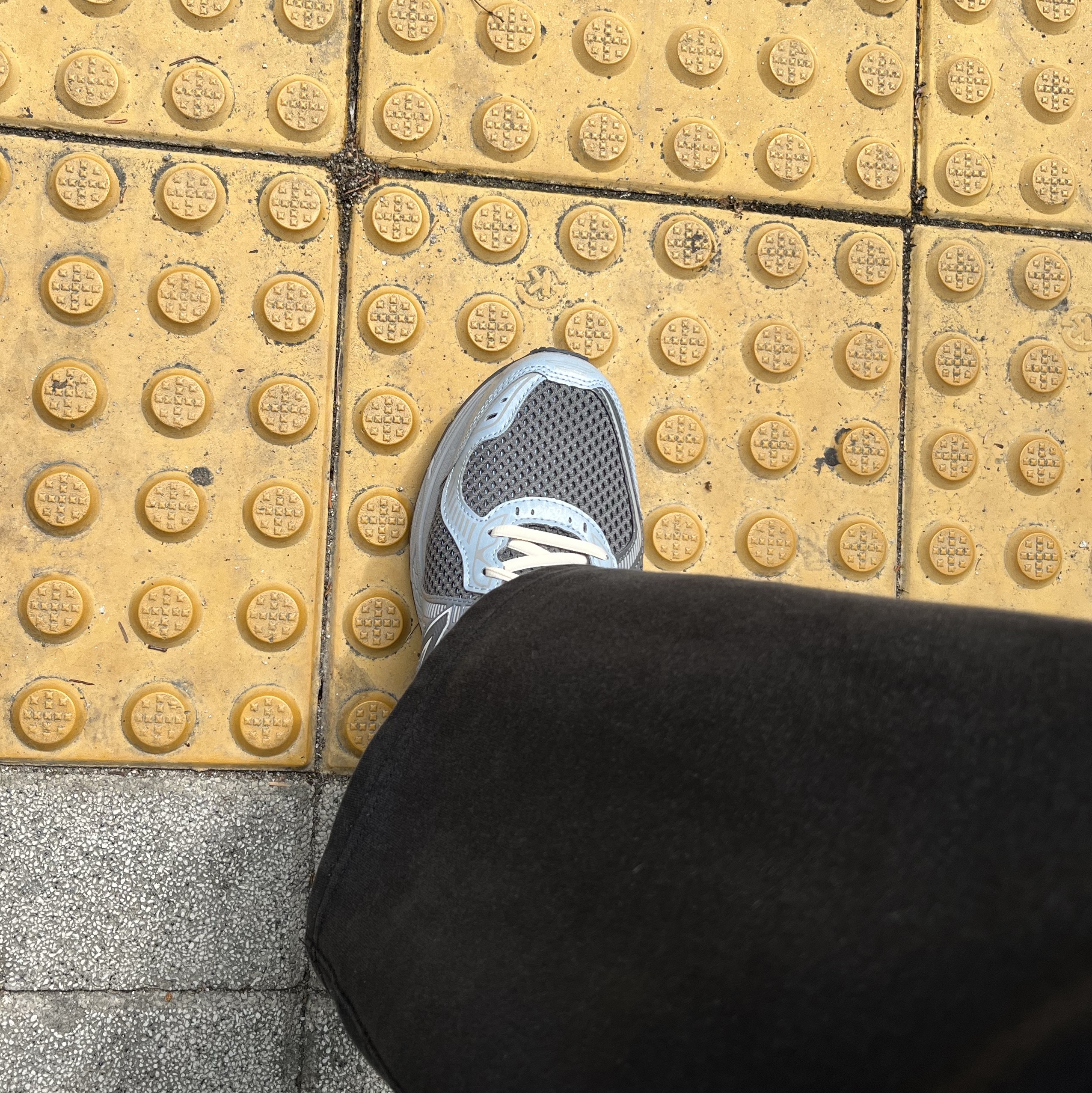 New Balance 860v2 Arctic Grey Starlight 착용 스타일 - 2