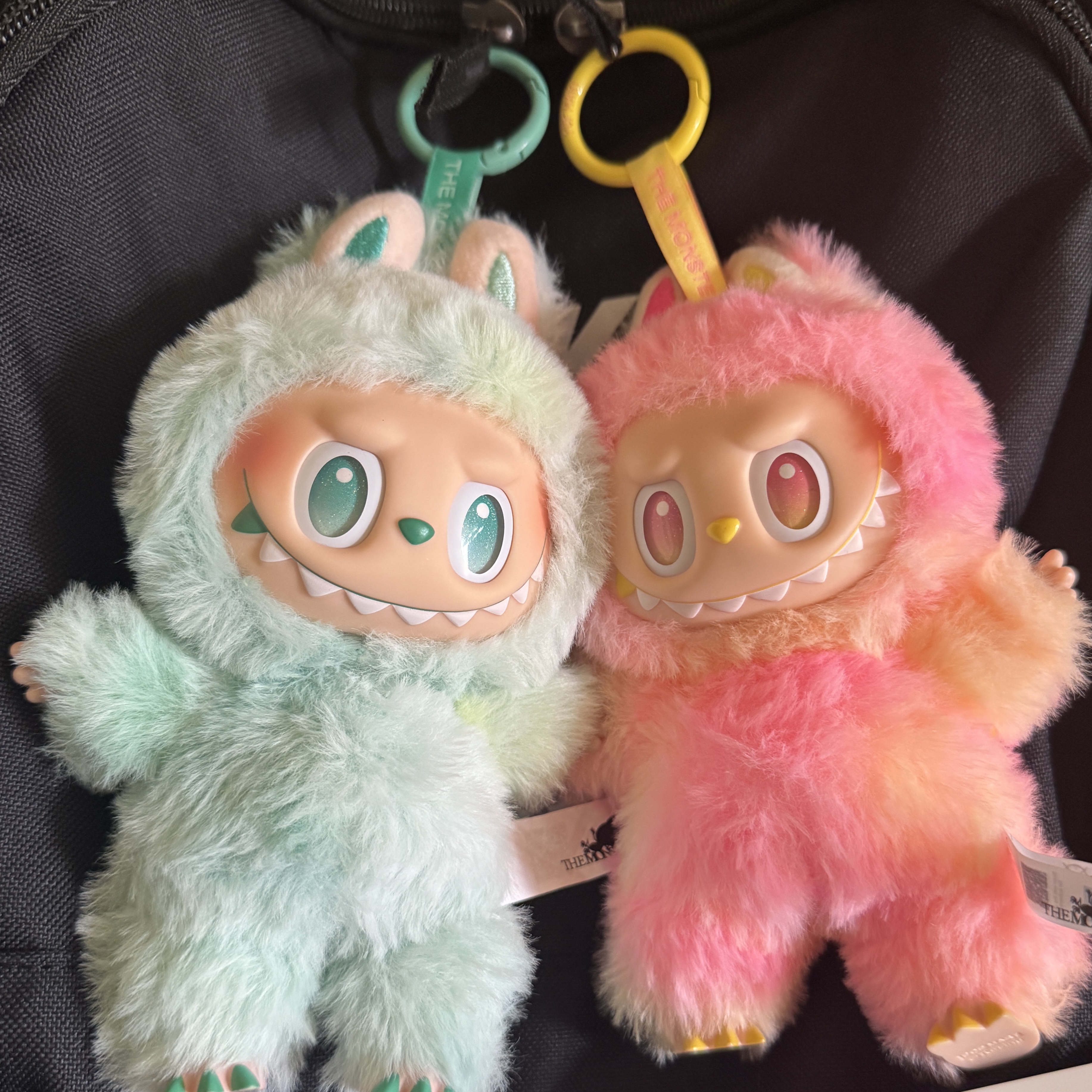 Pop Mart Labubu The Monsters Highlight Series Serenity Keyring (Opened Case), Pop Mart Labubu The Monsters Highlight Series Loyalty Keyring (Opened Case) 착용 스타일