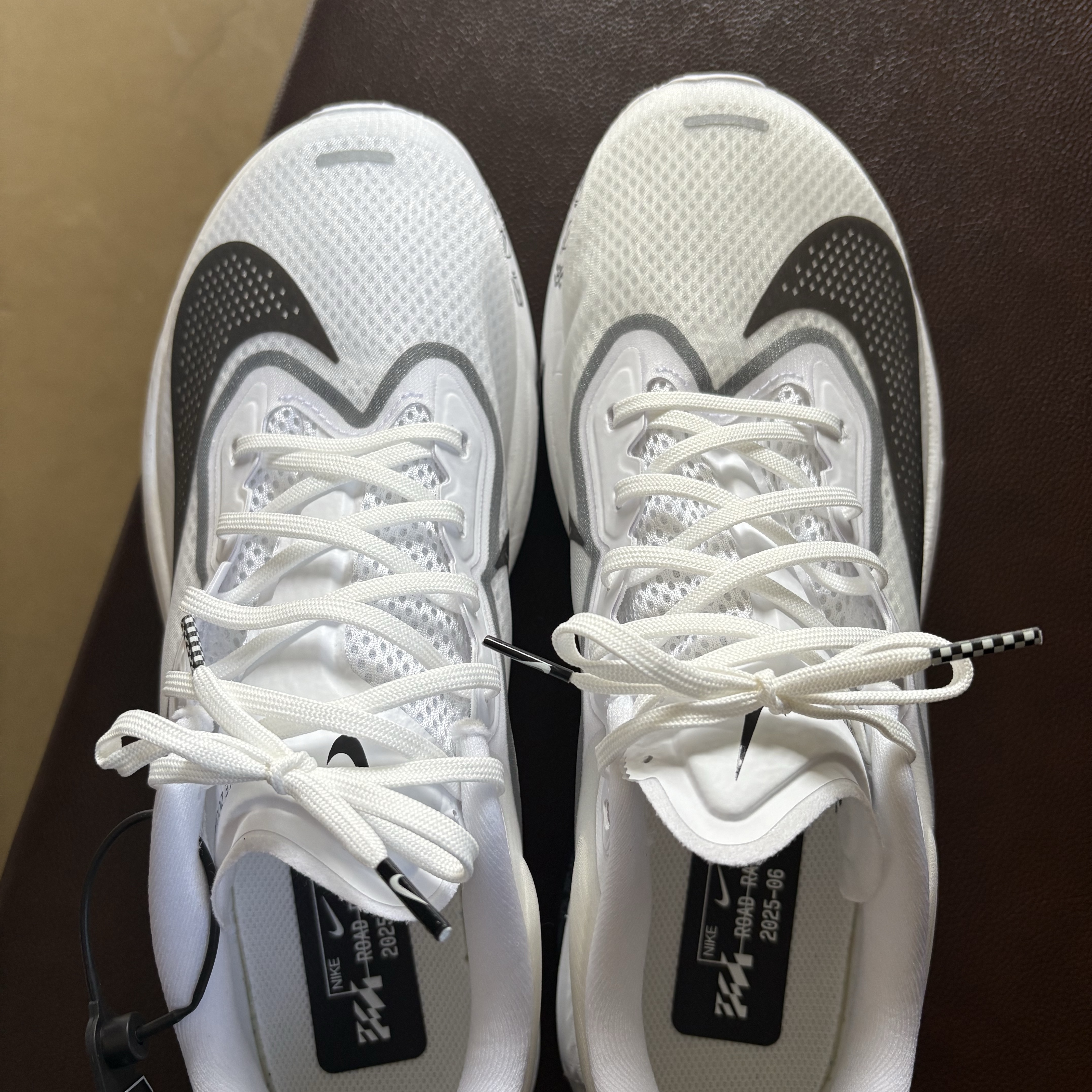 Nike Zoom Fly 6 White Smoke Grey 착용 스타일