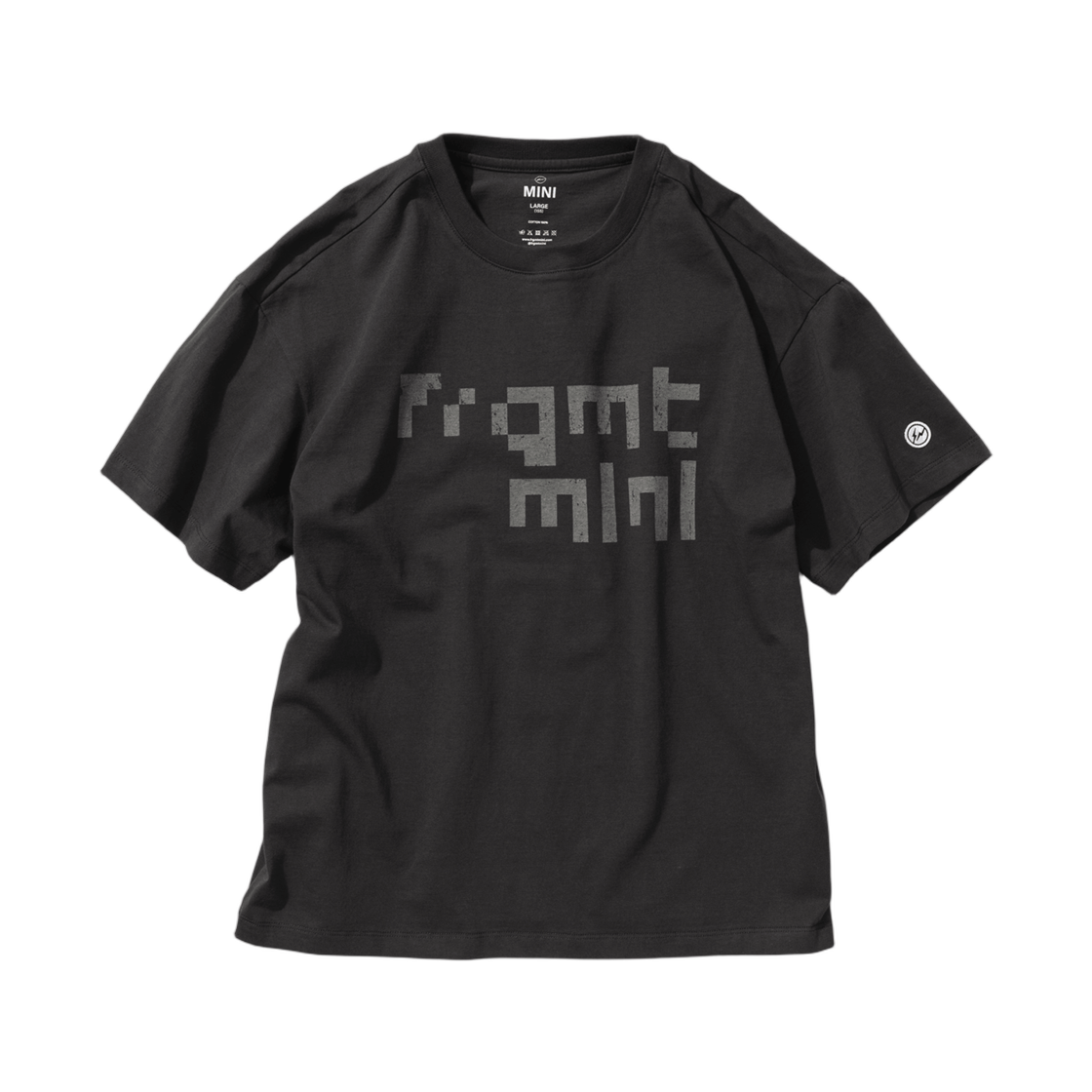 (키즈) 프라그먼트 미니 픽셀 로고 티셔츠 차콜((Kids) Frgmt Mini Pixel Logo T-Shirt Charcoal)