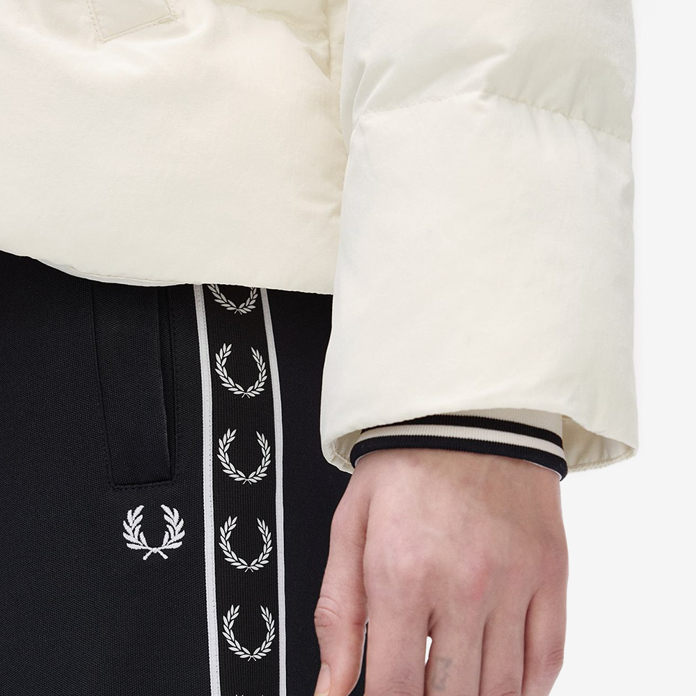 프레드 페리 우먼스 래글런 슬리브 패디드 재킷 에크루(Fred Perry Womens Raglan Sleeve Padded Jacket Ecru) - 5