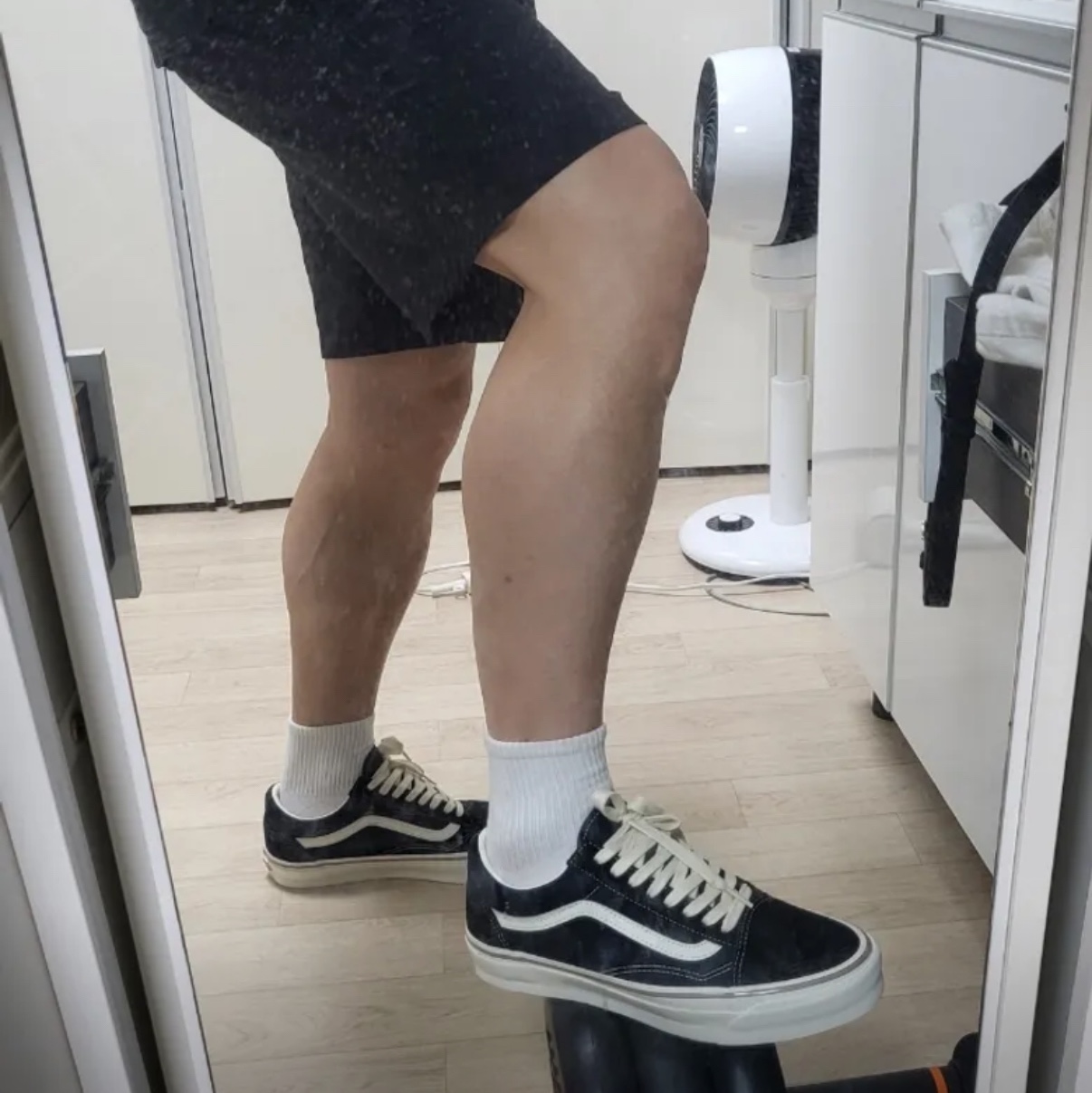 Vans ComfyCush Old Skool Black True white 착용 스타일