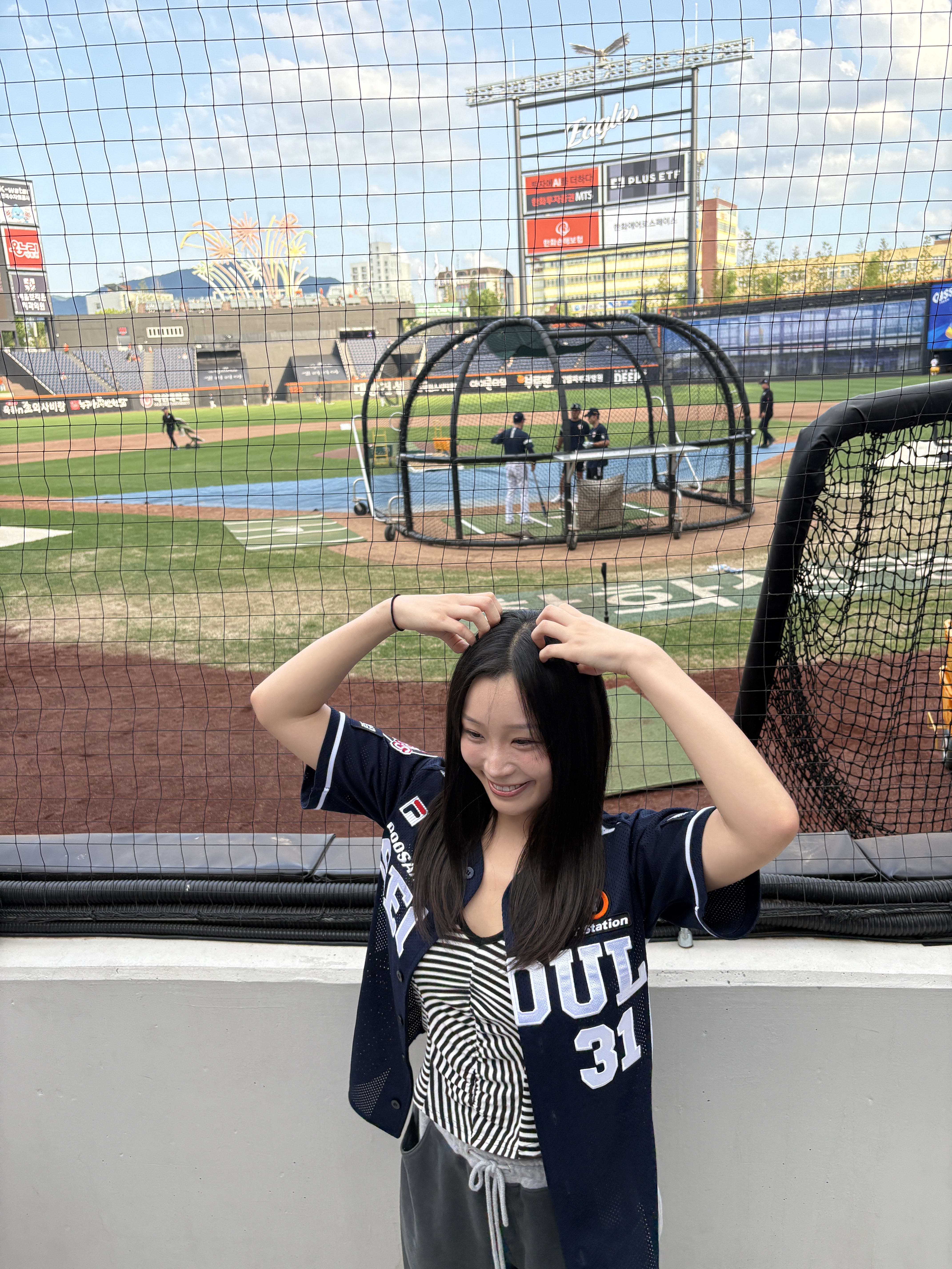 Doosan Bears Seoul Uniform Navy (Non Marking Ver.) 착용 스타일