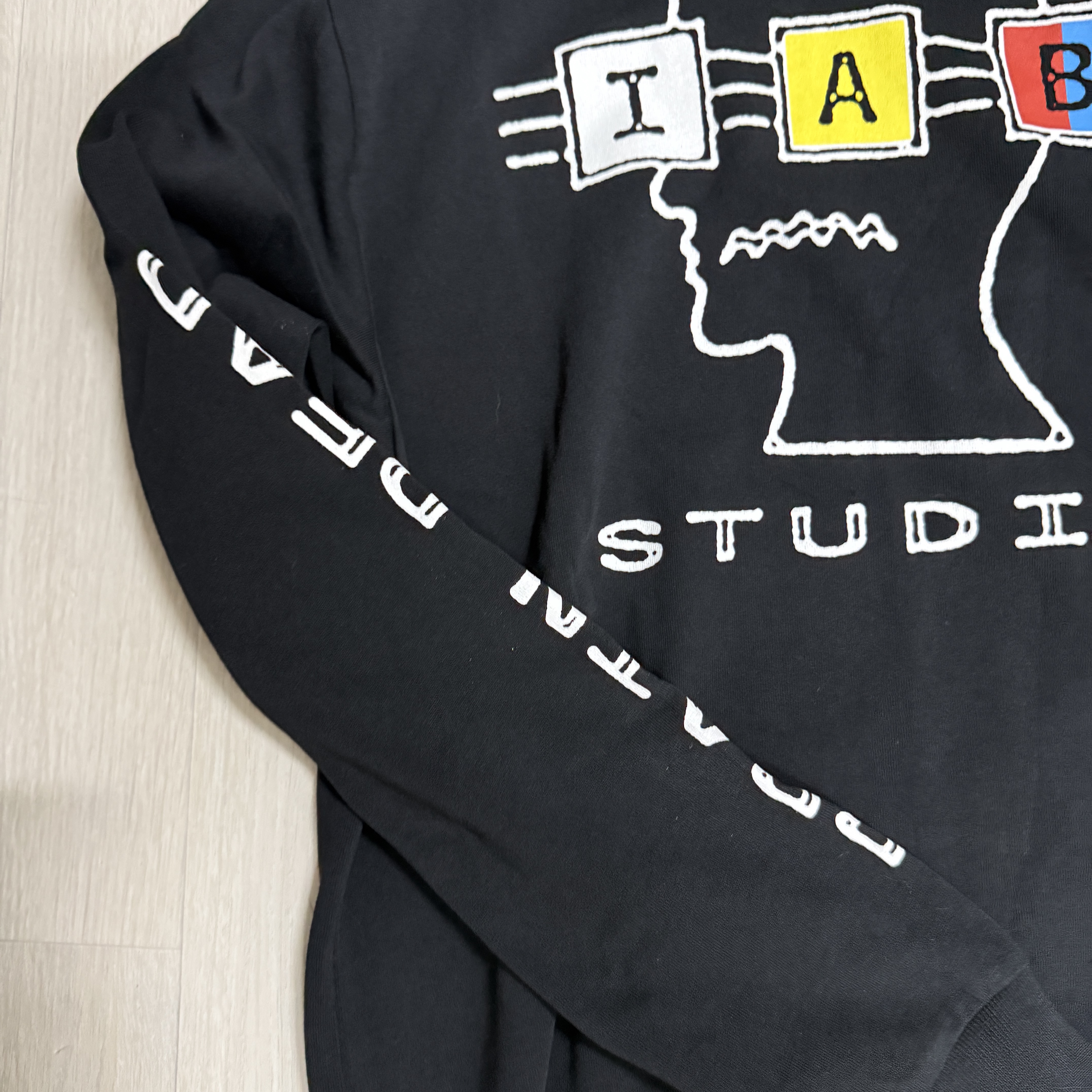 IAB Studio x Brain Dead Long Sleeve Black 착용 스타일 - 2