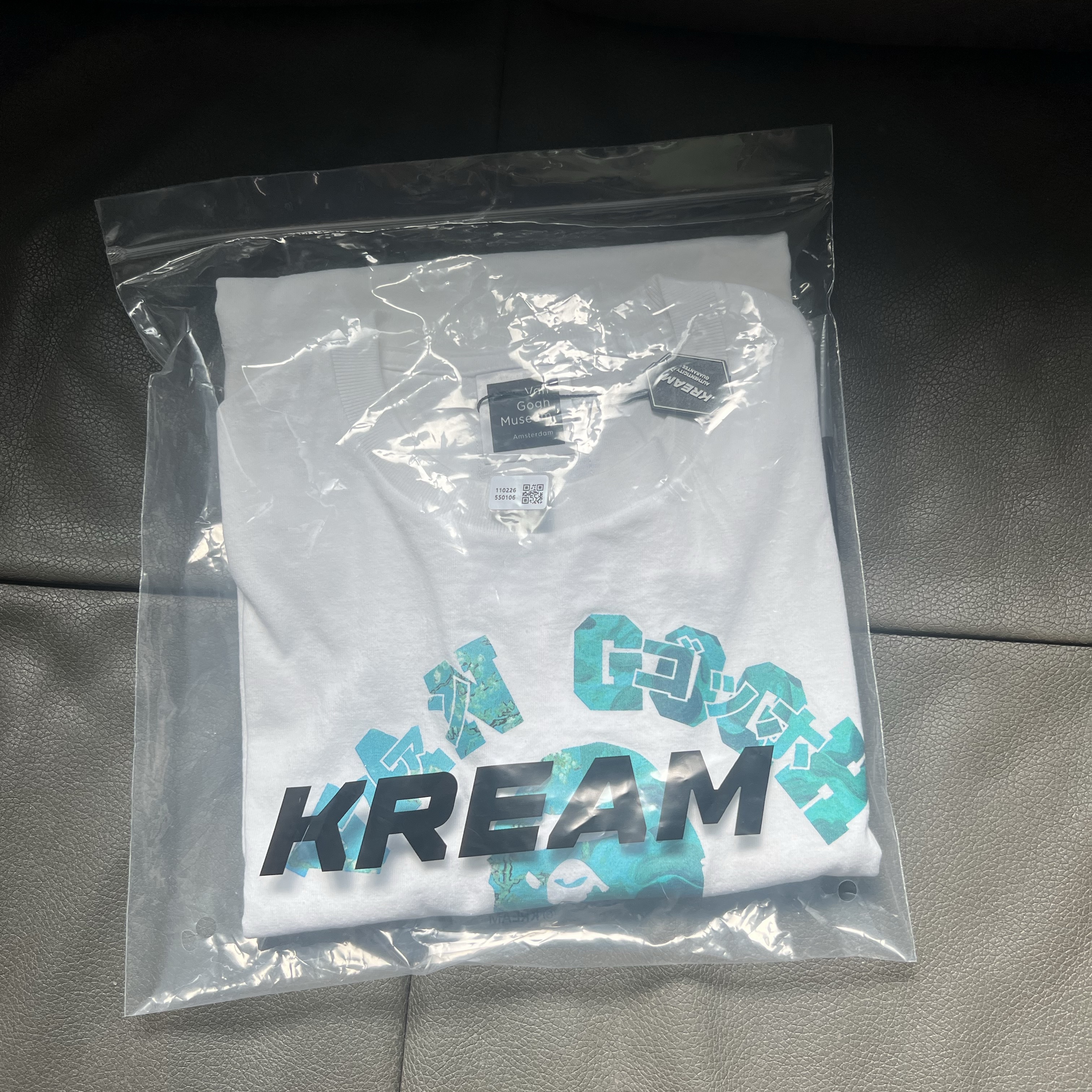 BAPE x Van Gogh Museum College T-Shirt White Sax 착용 스타일