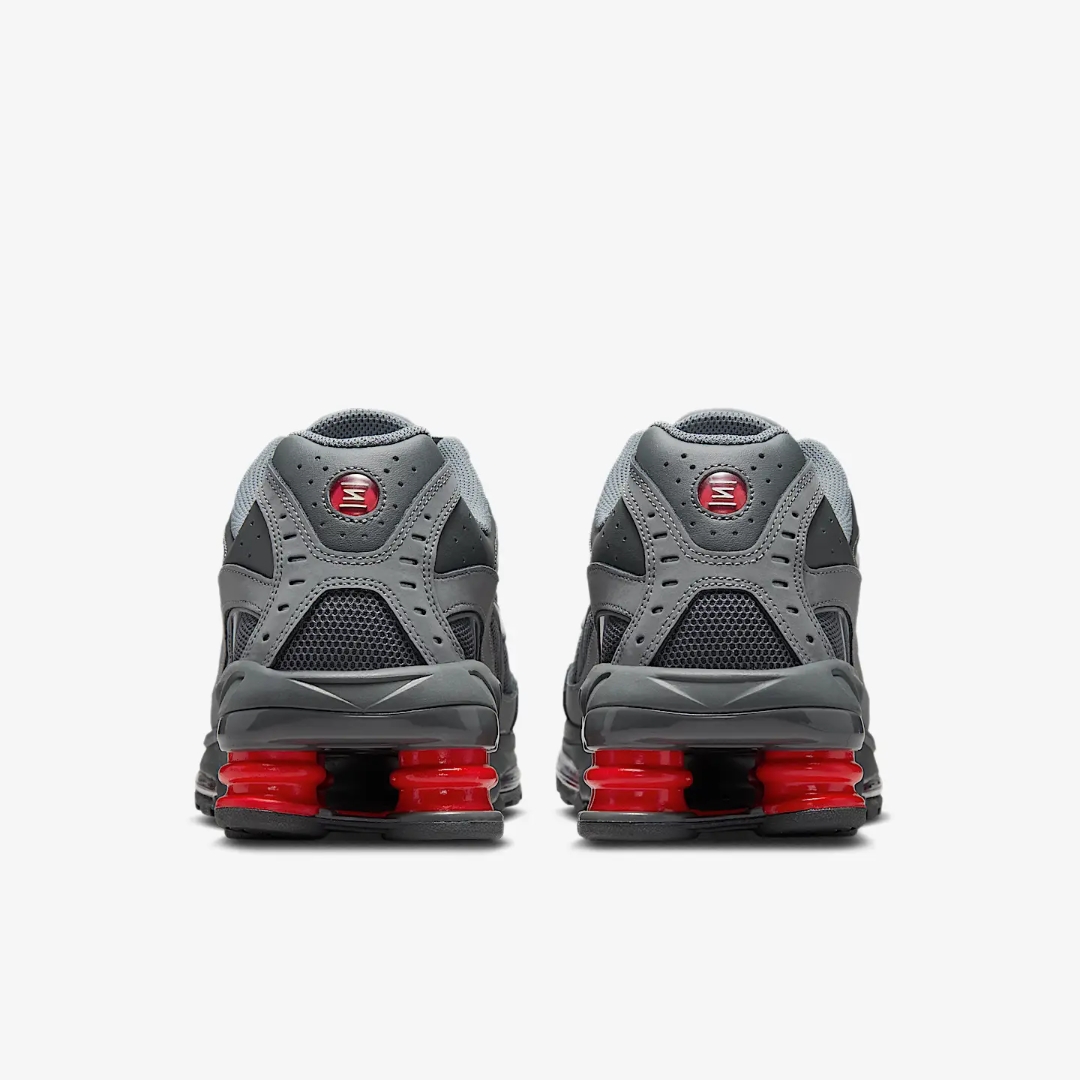 Nike Shox Ride 2 Light Graphite Anthracite, Nike x Supreme Shox Ride 2 SP White 착용 스타일 - 3