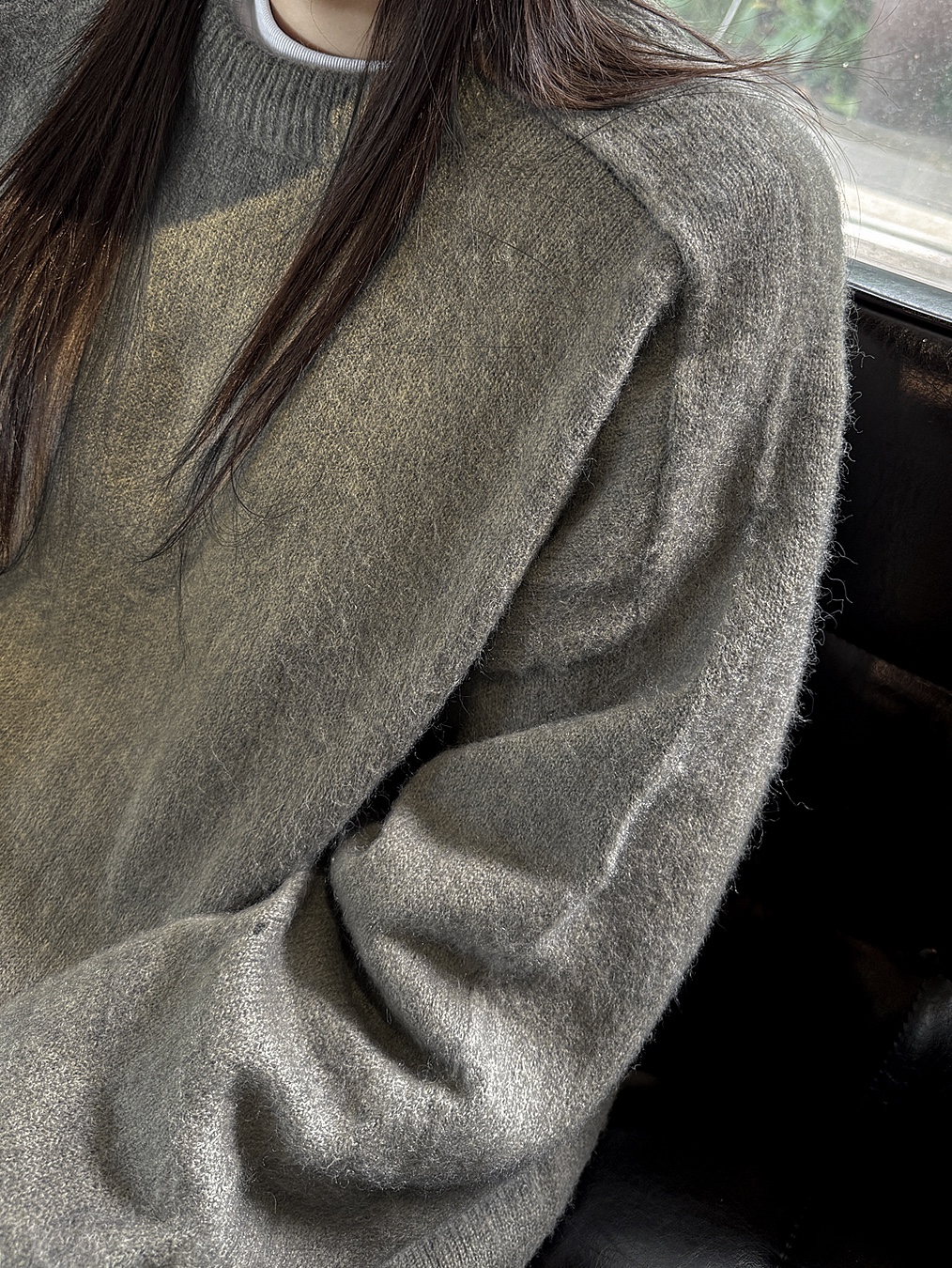 Oakley Session Beanie Blackout 착용 스타일 - 3