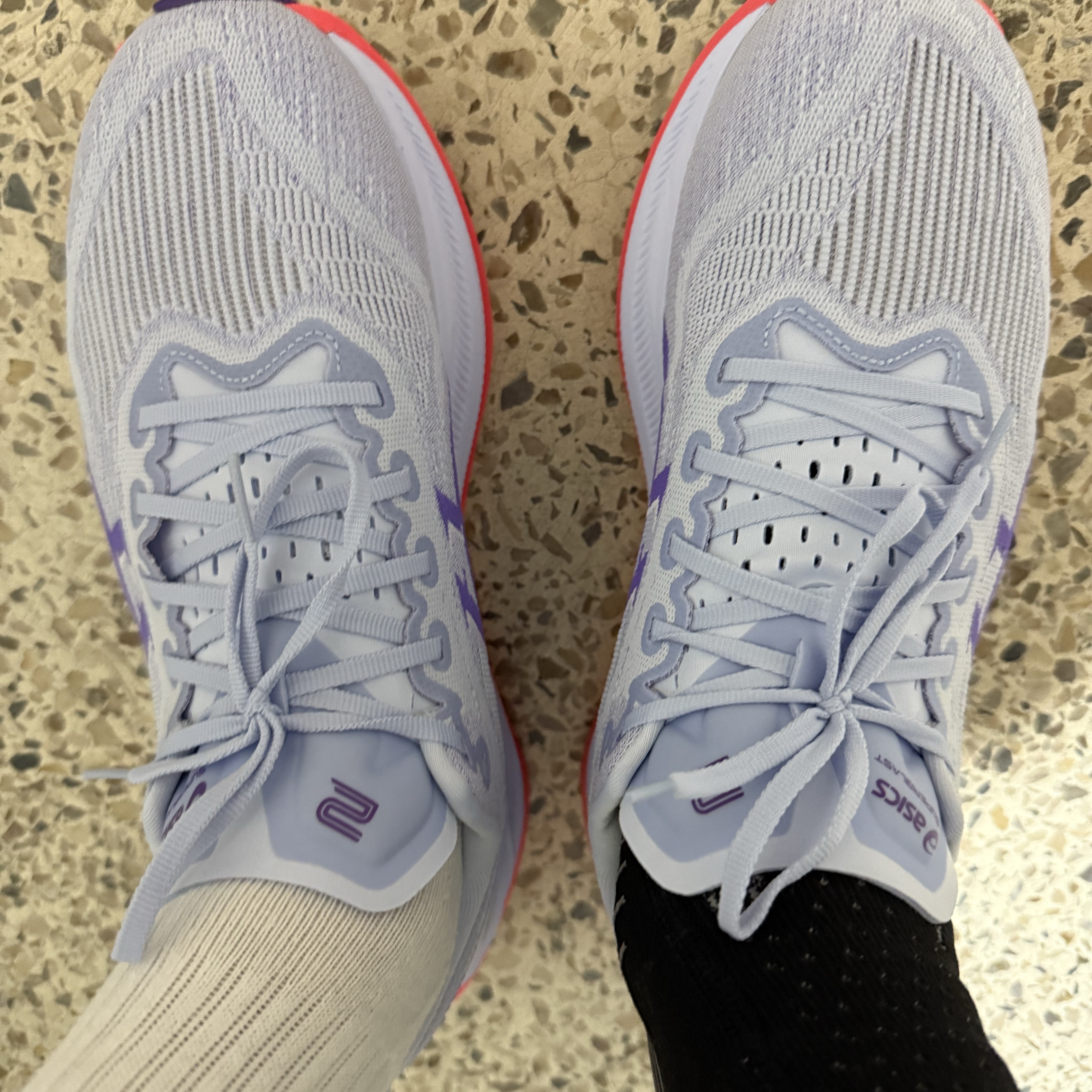 Asics Superblast 2 Blue Fade Edo Purple 착용 스타일