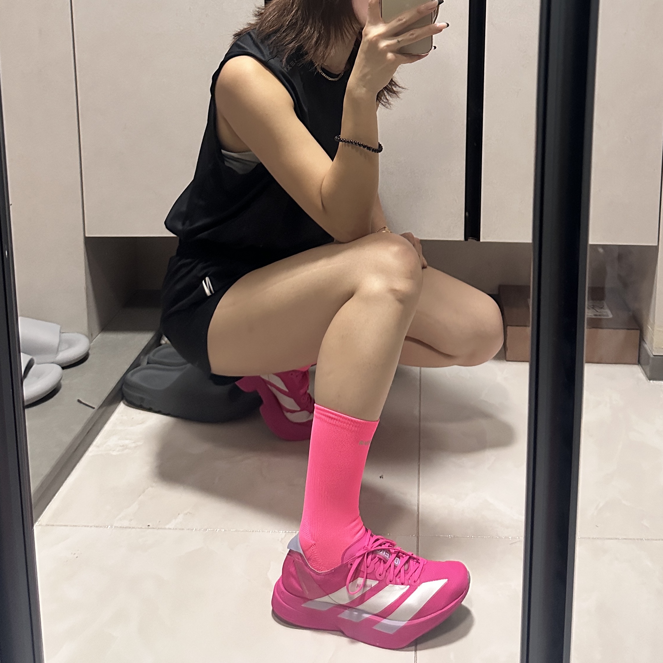 [KREAM 단독] runwhither LSD Pink, Adidas Adizero Adios Pro 4 Shock Pink Zero Metalic 착용 스타일