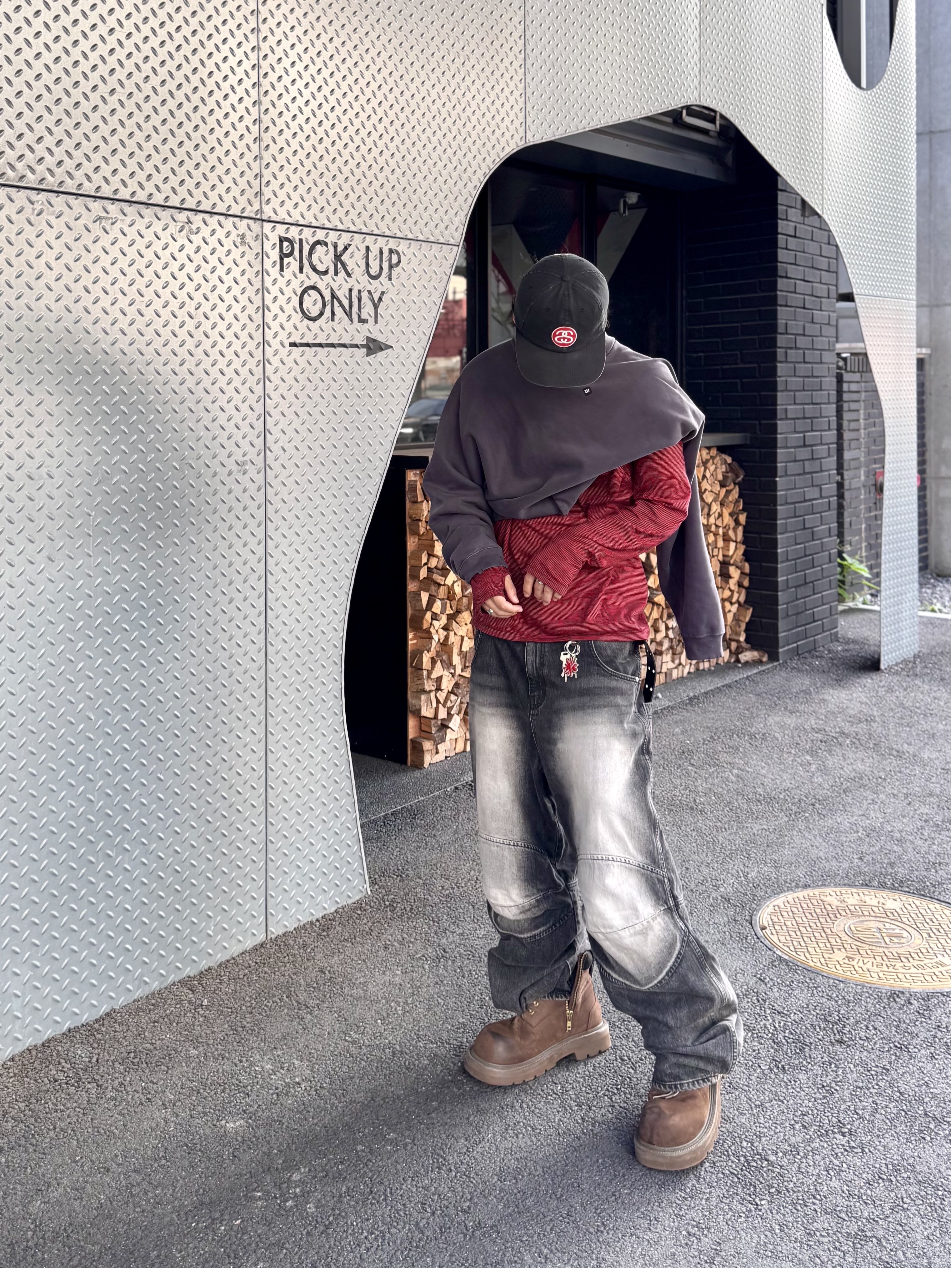 MJD 3D Knee Denim Pants Black, Oakley Plantaris Matte Black Frame Prizm Grey Lenses Regular Universal Fit 착용 스타일 - 8