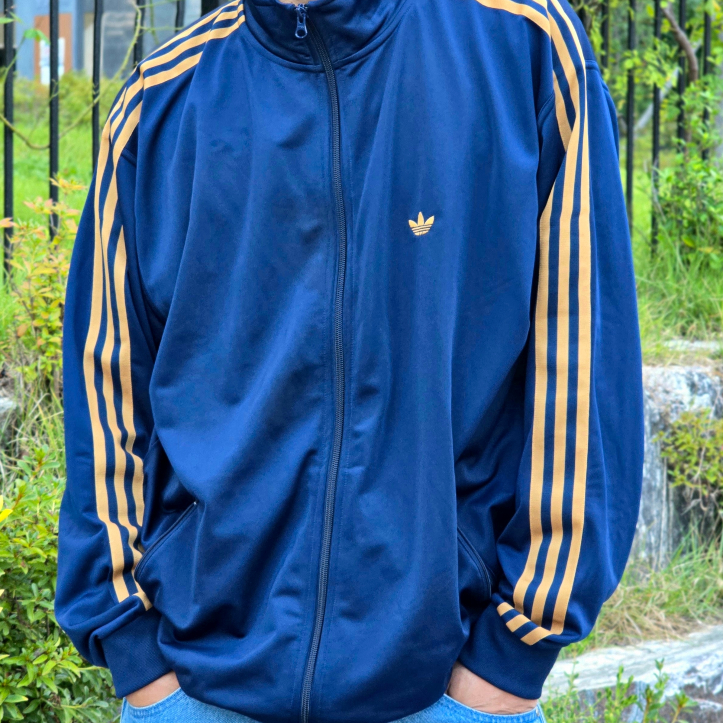 Adidas Track Jacket Night Indigo Mesa - KR Sizing, Adidas Track Jacket Night Indigo Mesa - US Sizing 착용 스타일