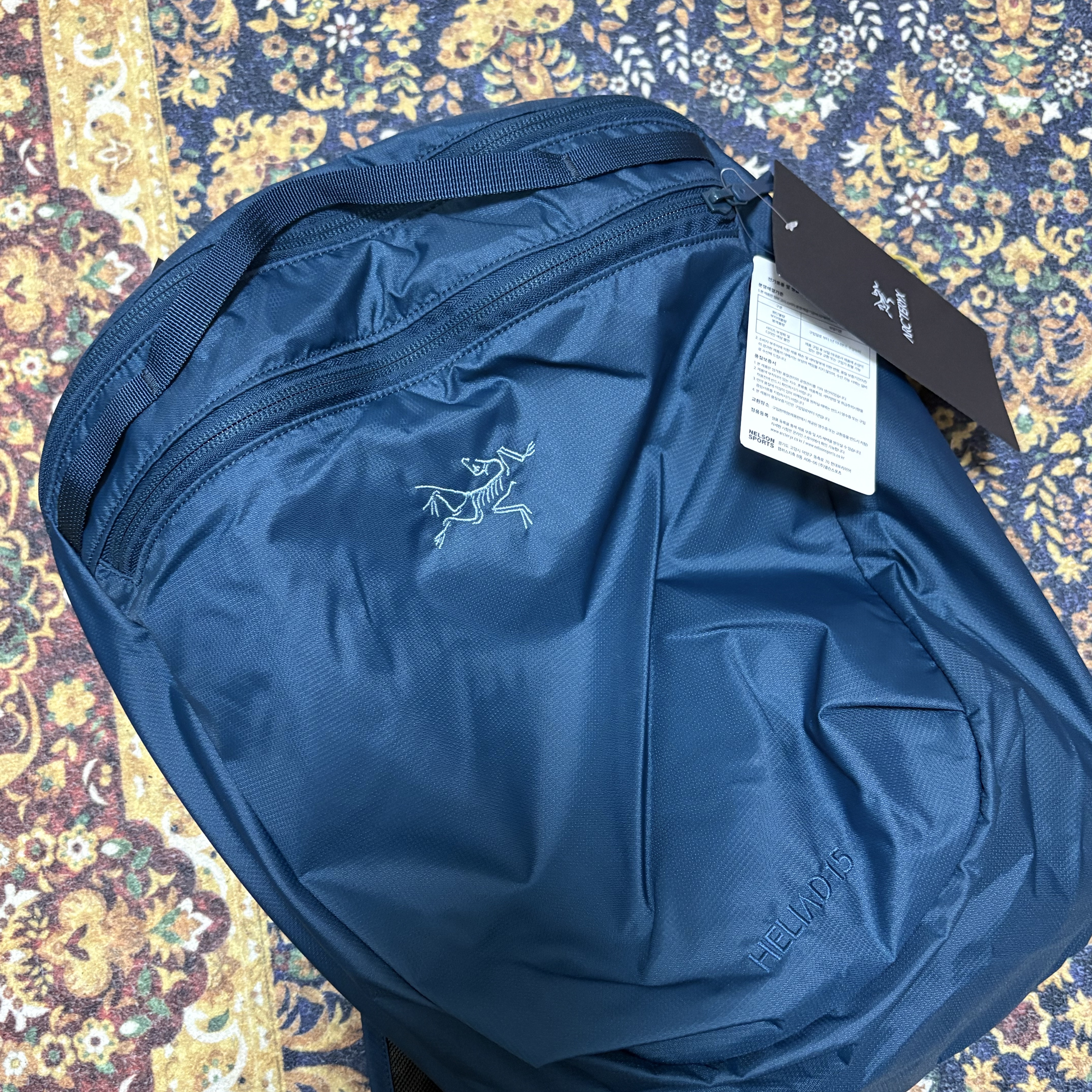 Arc'teryx Heliad 15 Backpack Nightscape 착용 스타일 - 1