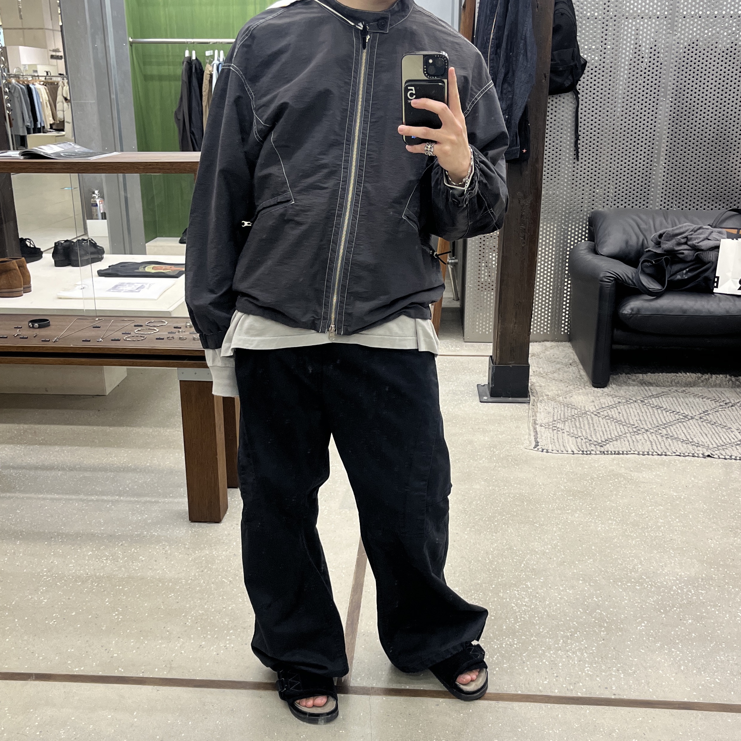 Polyteru Boarder Pants Black, [프리오더] Polyteru Jumbo Slippers Black 착용 스타일
