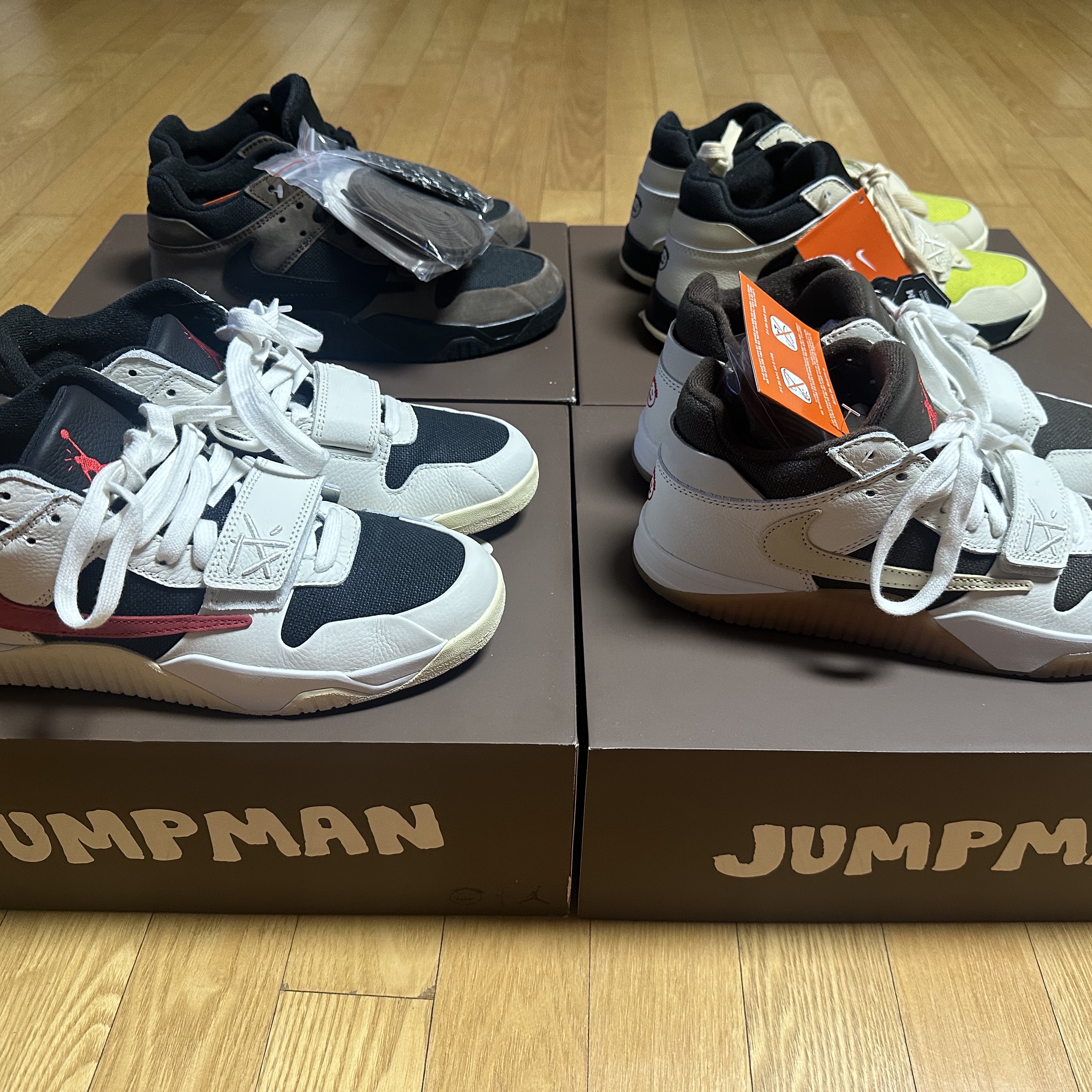 Jordan x Travis Scott Jumpman Jack TR University Red, Jordan x Travis Scott Jumpman Jack TR Black and Dark Mocha 착용 스타일 - 1