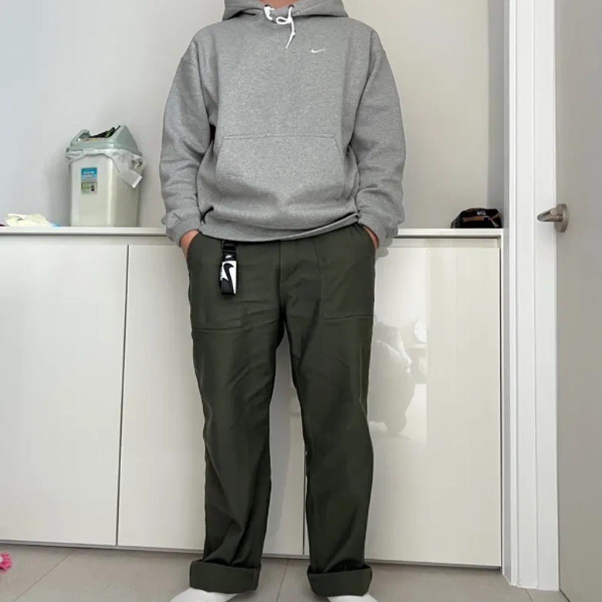Nike Solo Swoosh Fleece Pullover Hoodie Grey - Asia 착용 스타일