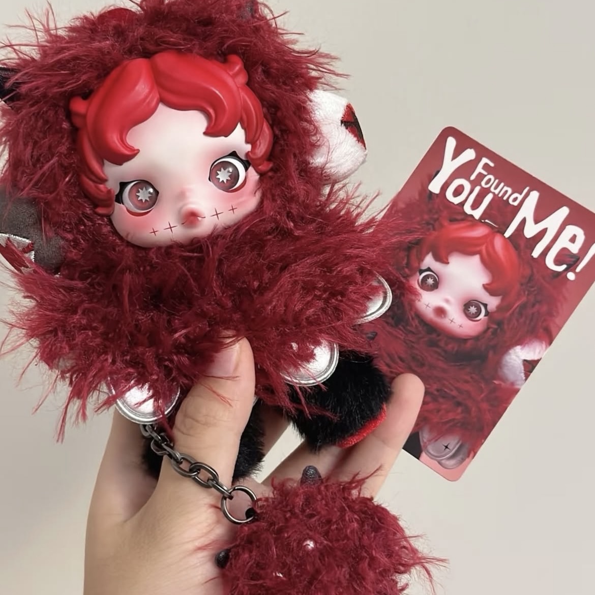 Pop Mart Skullpanda You Found Me ! Series Plush Doll Pendant Chomp (Opened Case) 착용 스타일