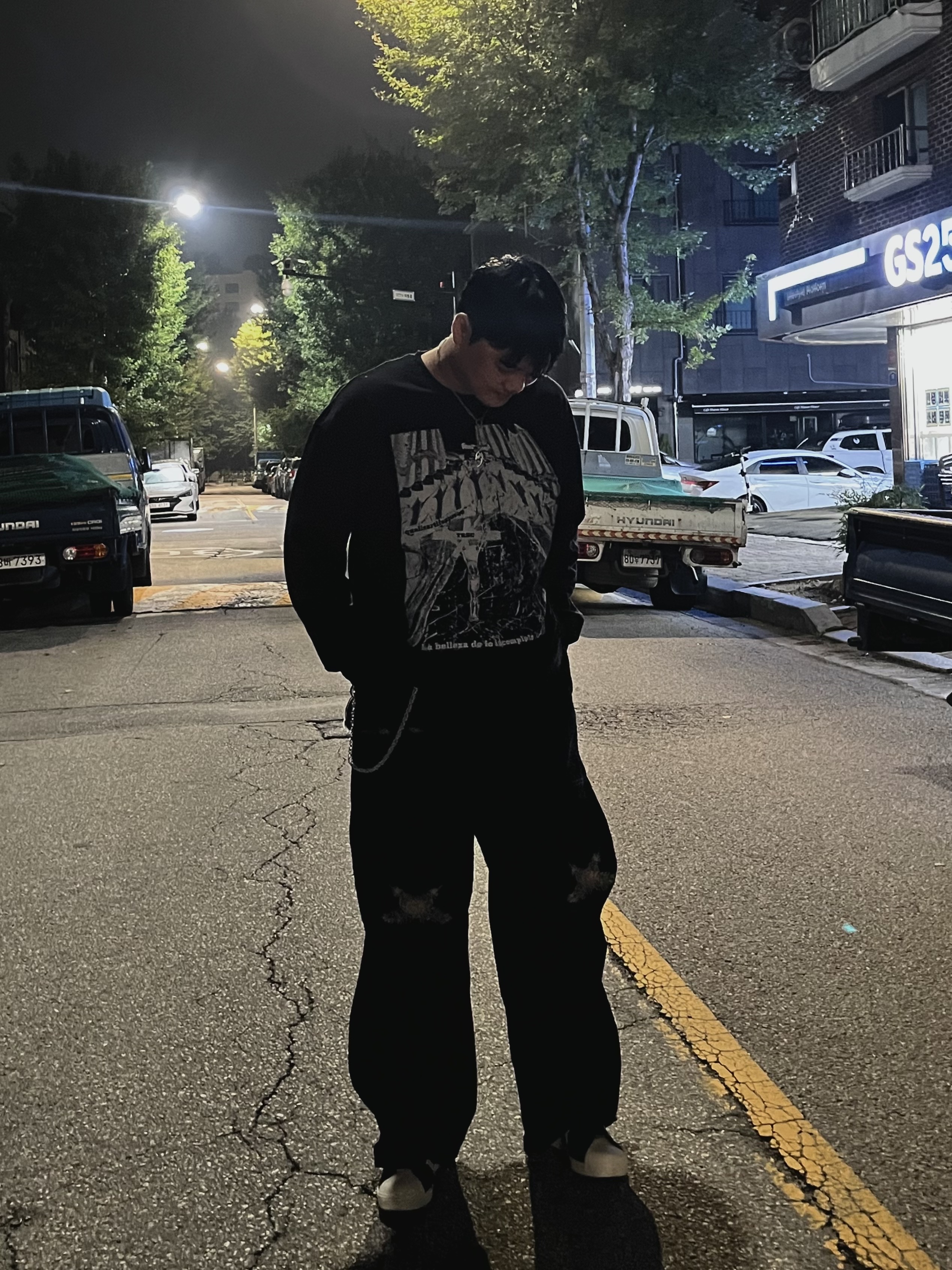 Adidas x BAPE Superstar 80s Core Black Off White, Hatchingroom Broken Egg 2Way Necklace 착용 스타일 - 4