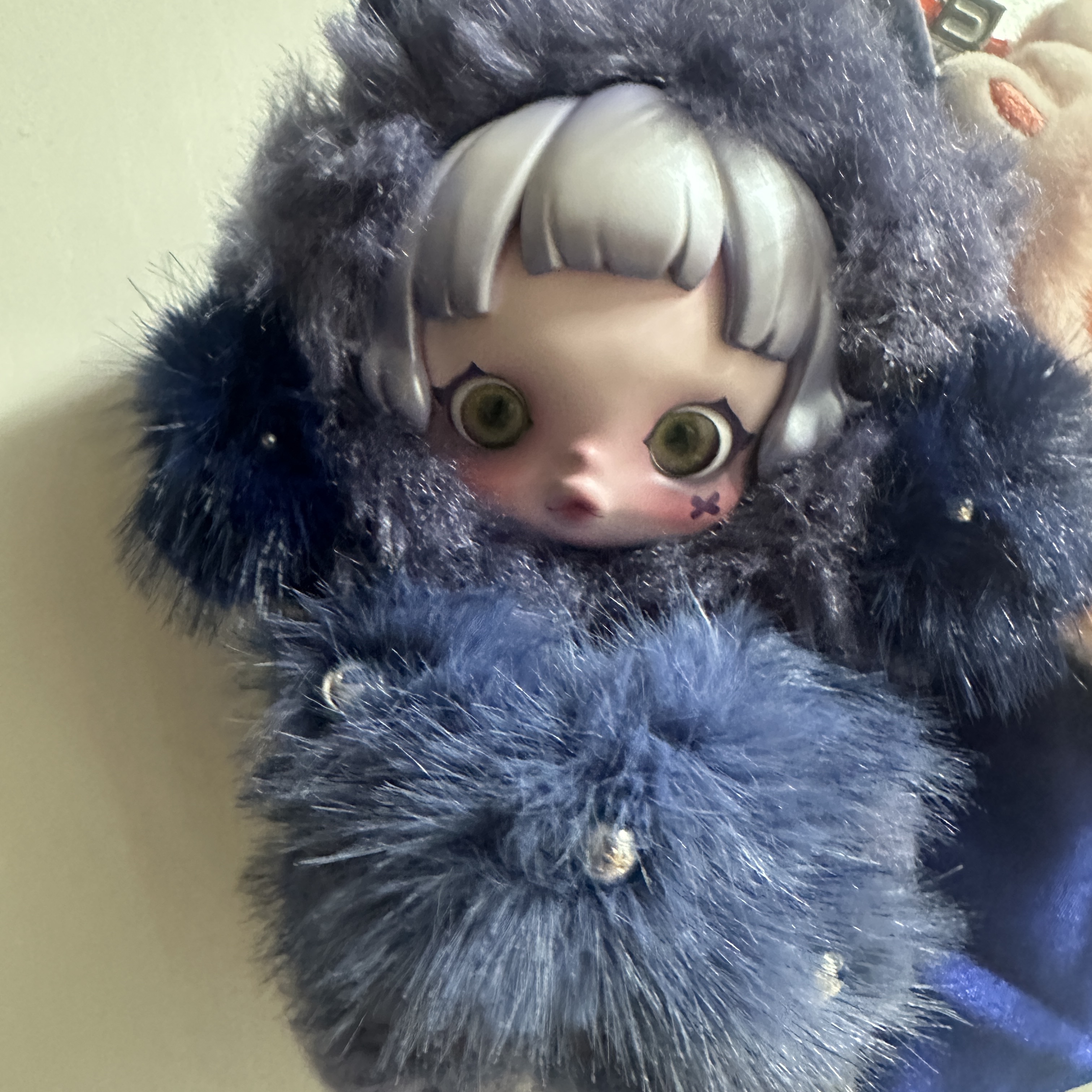 Pop Mart Skullpanda You Found Me ! Series Plush Doll Pendant Sealed Case (1 Blind Box) 착용 스타일