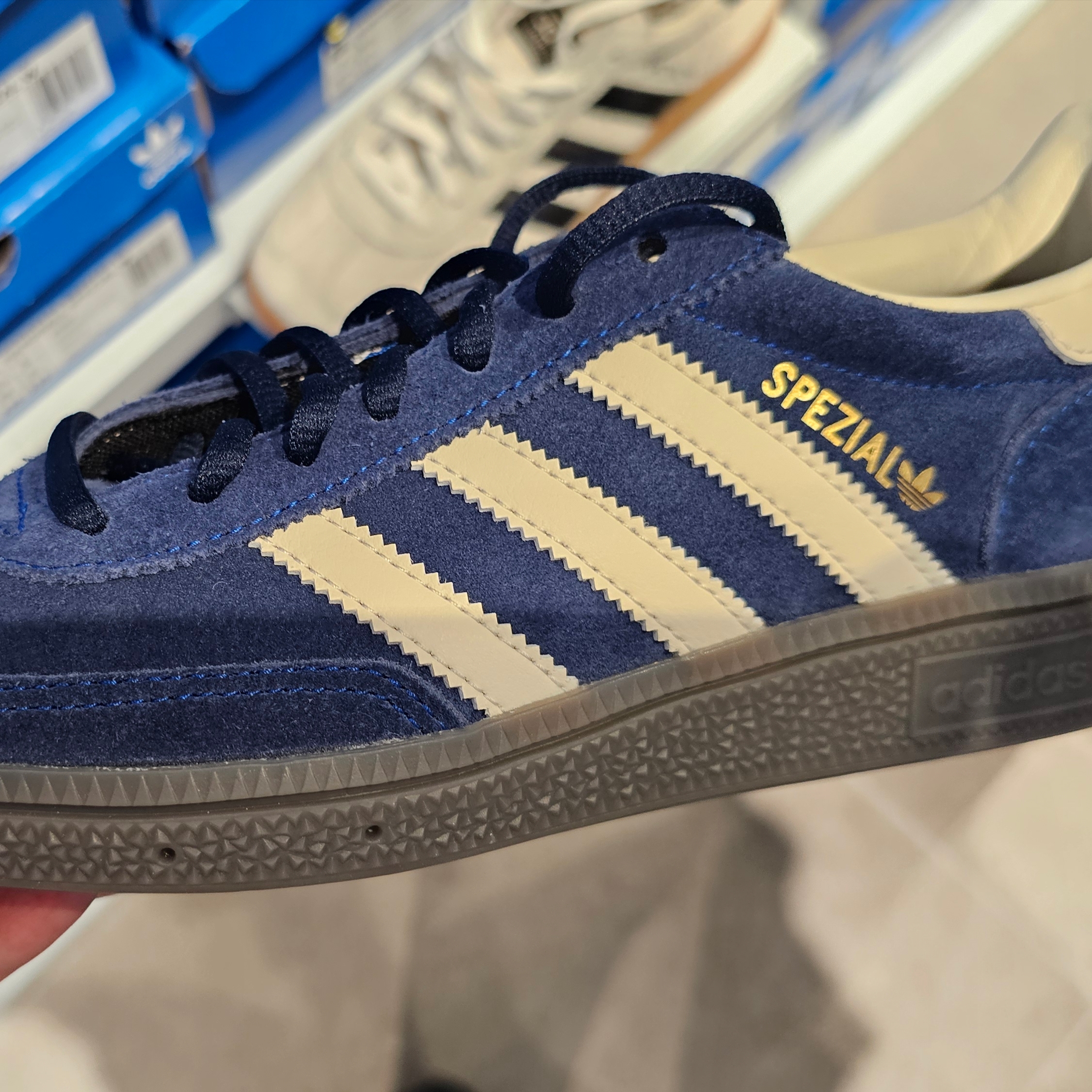 Adidas Spezial Handball Night Indigo 착용 스타일