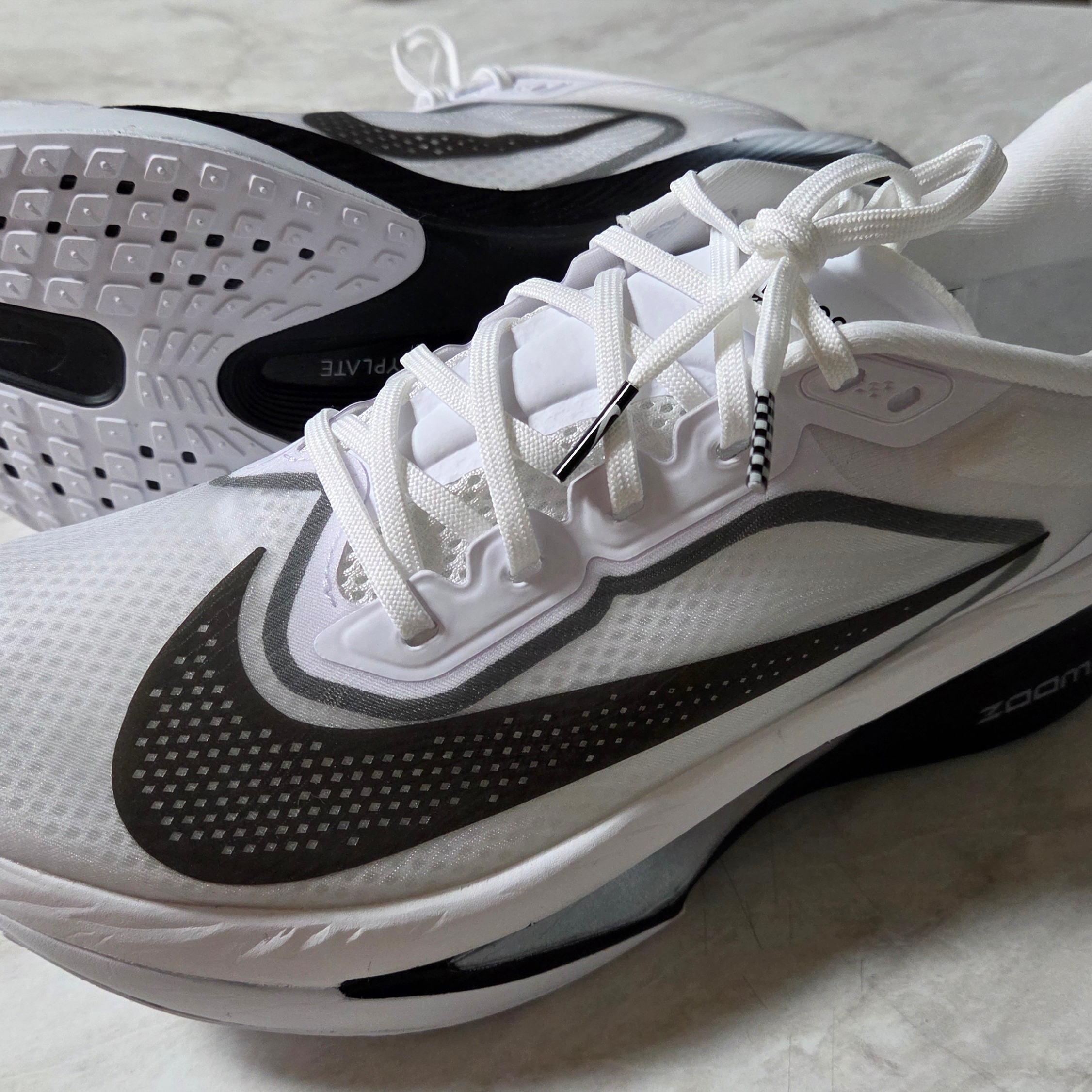 Nike Zoom Fly 6 White Smoke Grey 착용 스타일