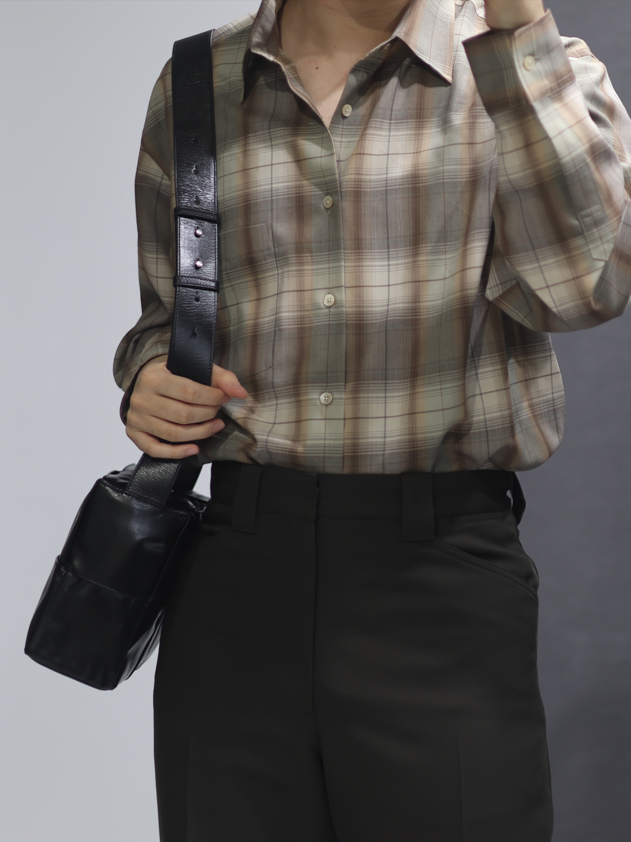 Auralee Lamb Leather Flight Blouson Brown - 25SS, Auralee Super Light Wool Check Shirt Gray Brown 착용 스타일 - 5