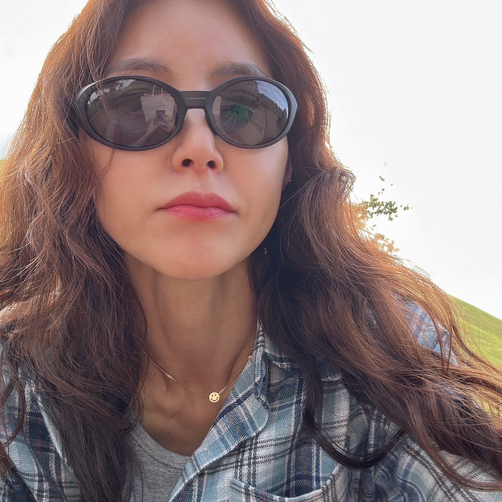 Oakley Eye Jacket Redux Matte Black Frame Prizm Grey Lenses High Bridge Fit 착용 스타일 - 1