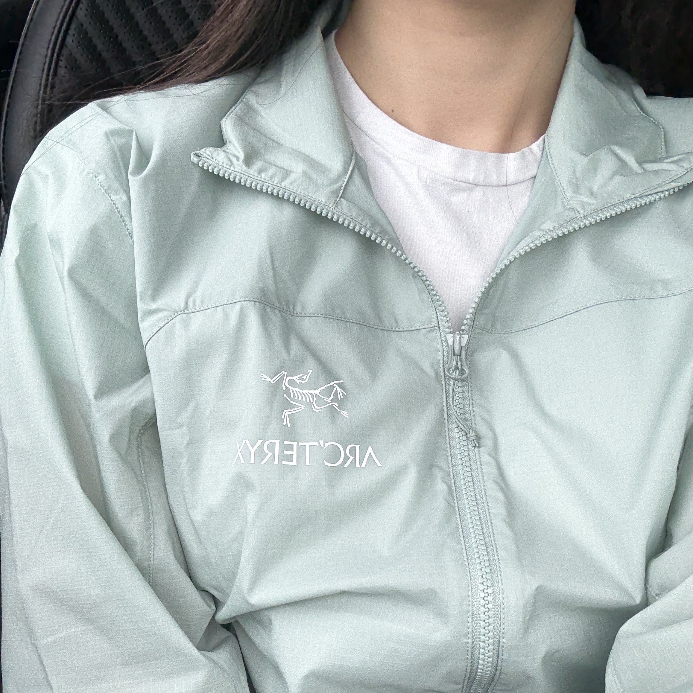 Arc'teryx Squamish Jacket Stone Green 착용 스타일