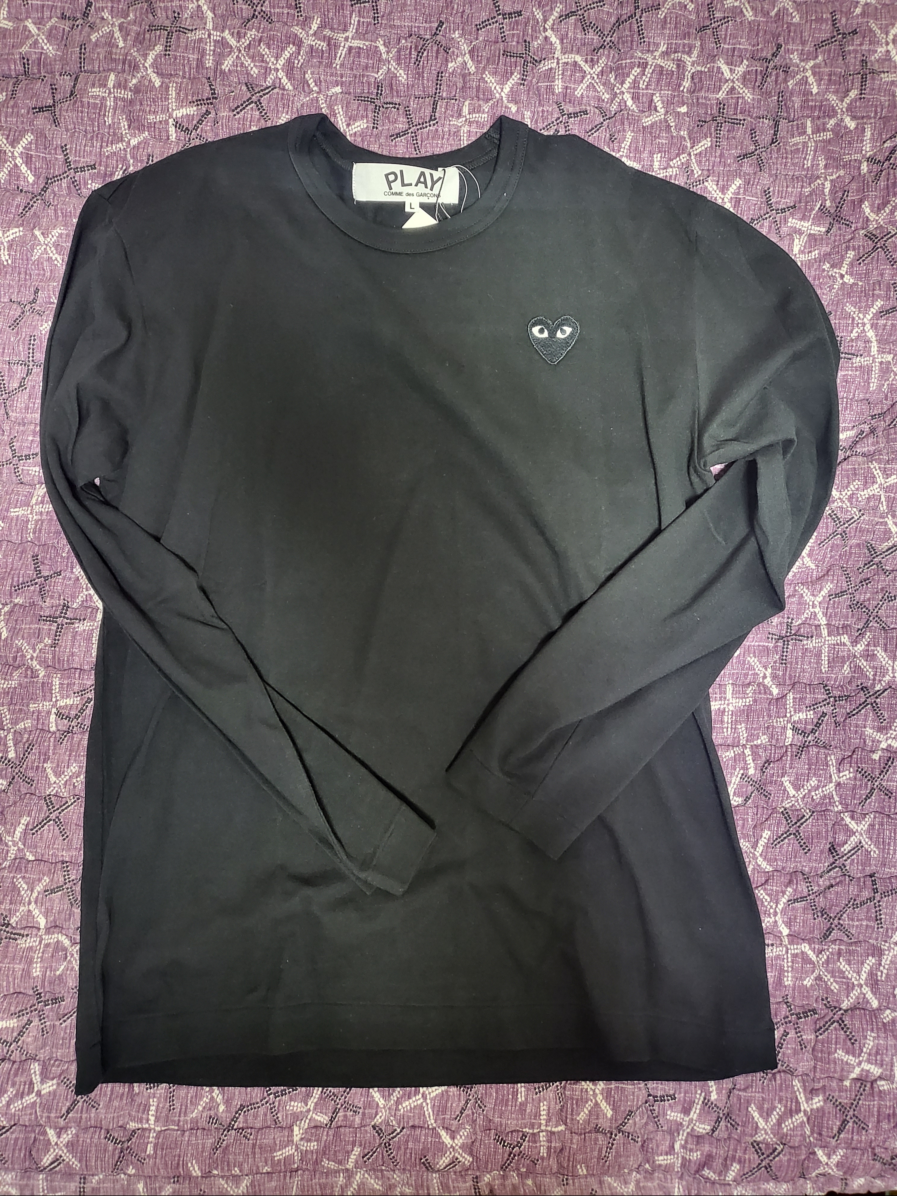Play Comme des Garcons Black Heart LS T-Shirt Black 착용 스타일