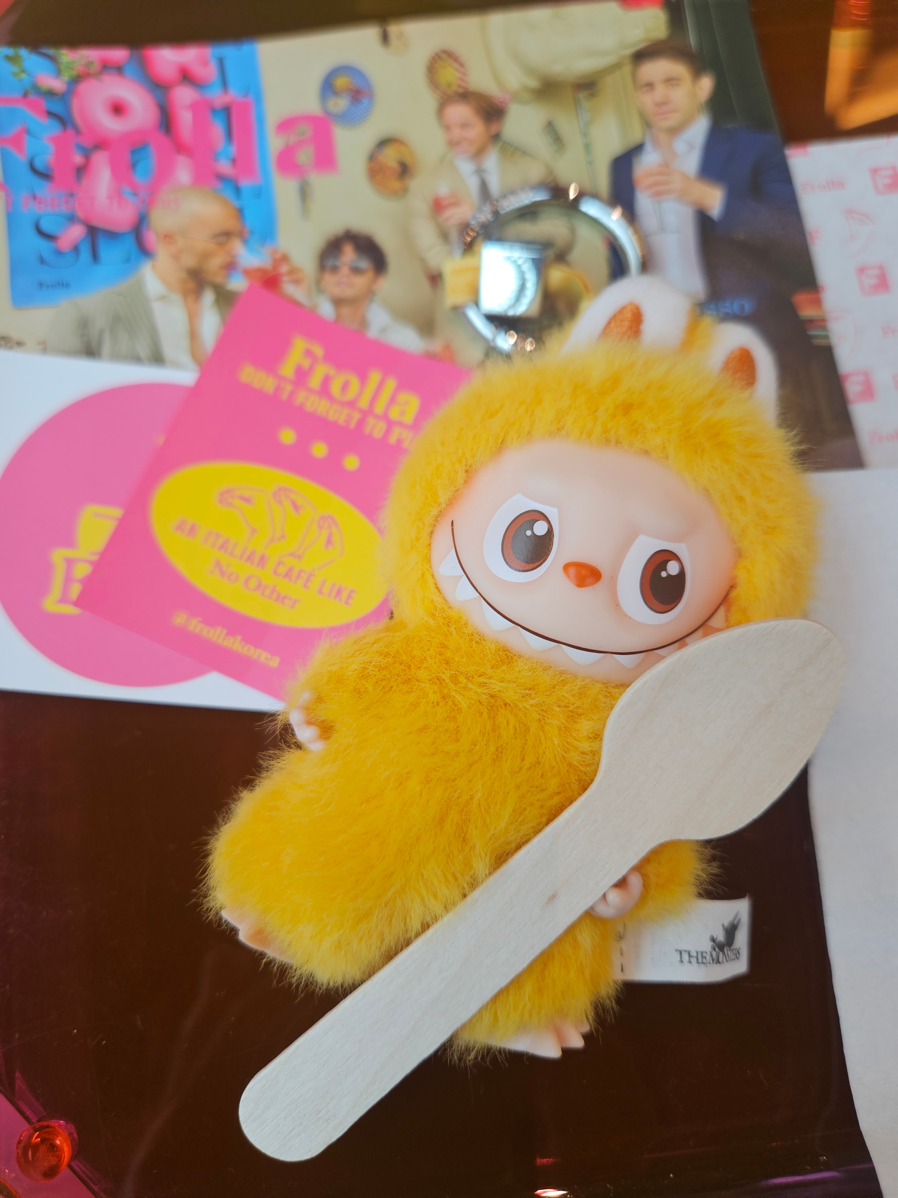 Pop Mart Labubu The Monsters Pin For Love Series Vinyl Plush Pendant (N-Z) Y (Opened Case) 착용 스타일 - 7