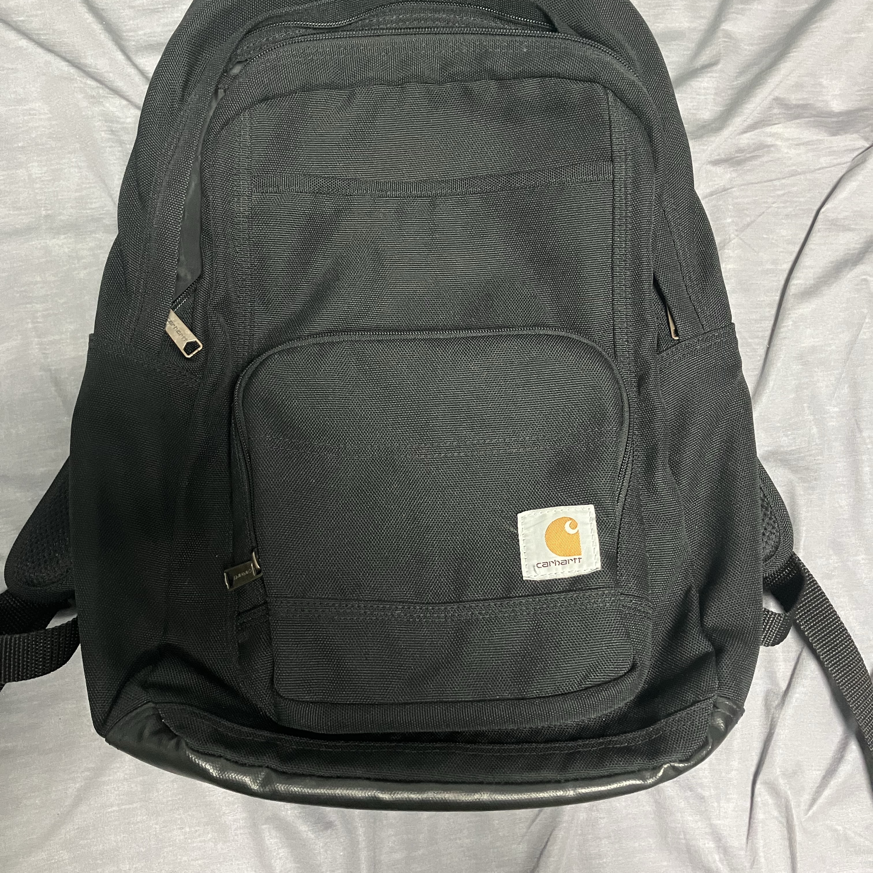 Carhartt 25L Classic Laptop Backpack Black 착용 스타일