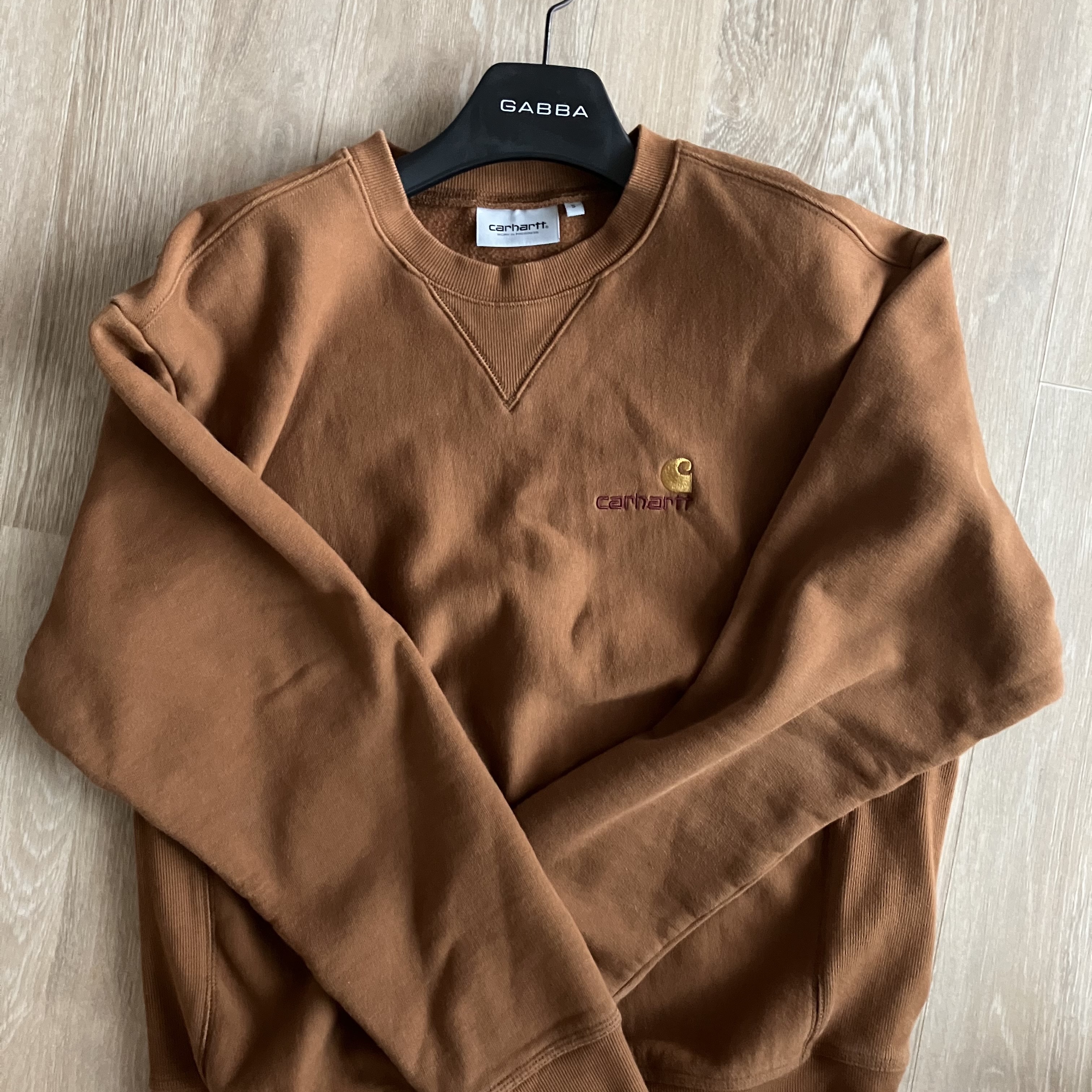 Carhartt WIP American Script Sweatshirt Hamilton Brown 착용 스타일